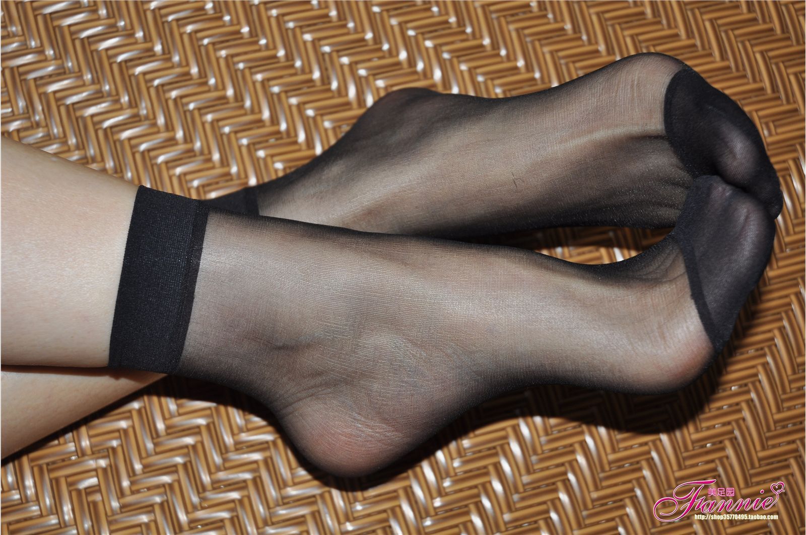 Fannie芬妮高清原图之假日心情（丝足4）NO.206