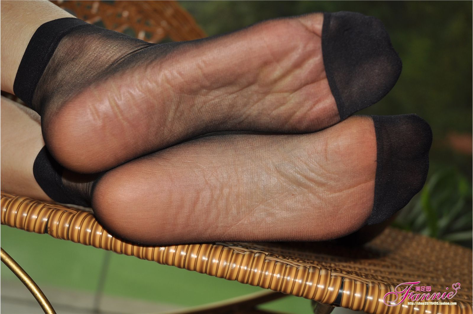 Fannie芬妮高清原图之假日心情（丝足4）NO.206