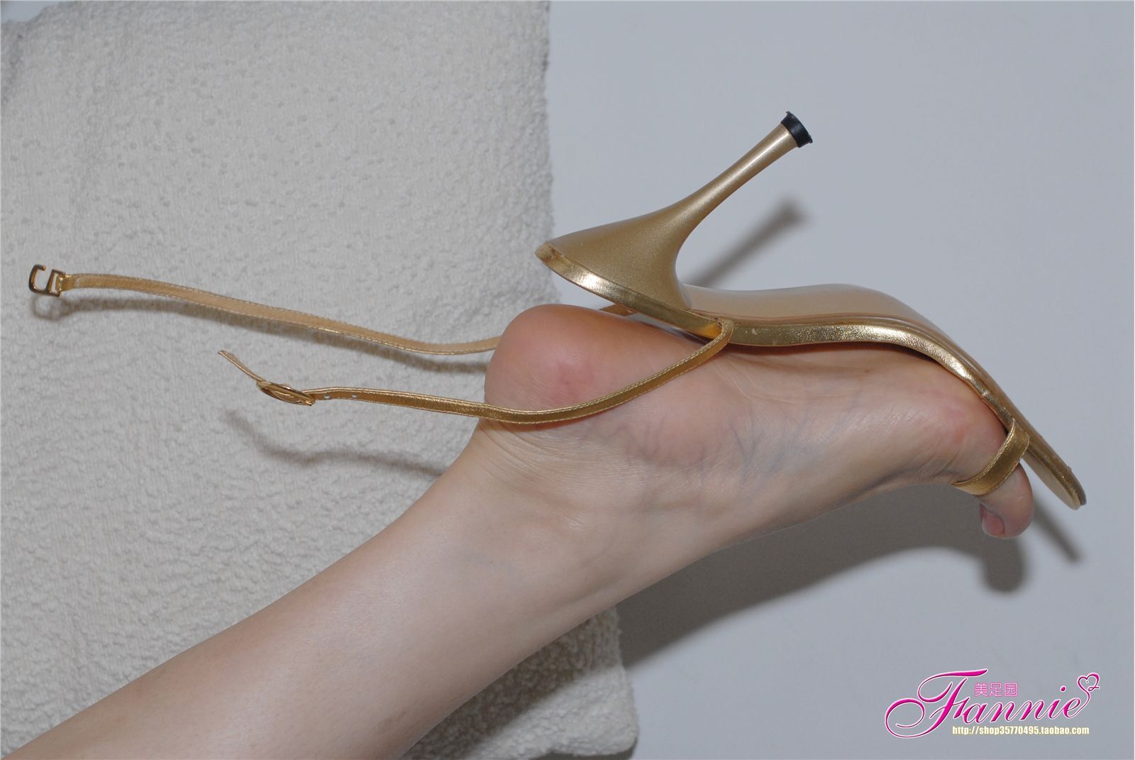 Fannie芬妮高清原图之金色的旋律室内篇二（原图版）NO.226