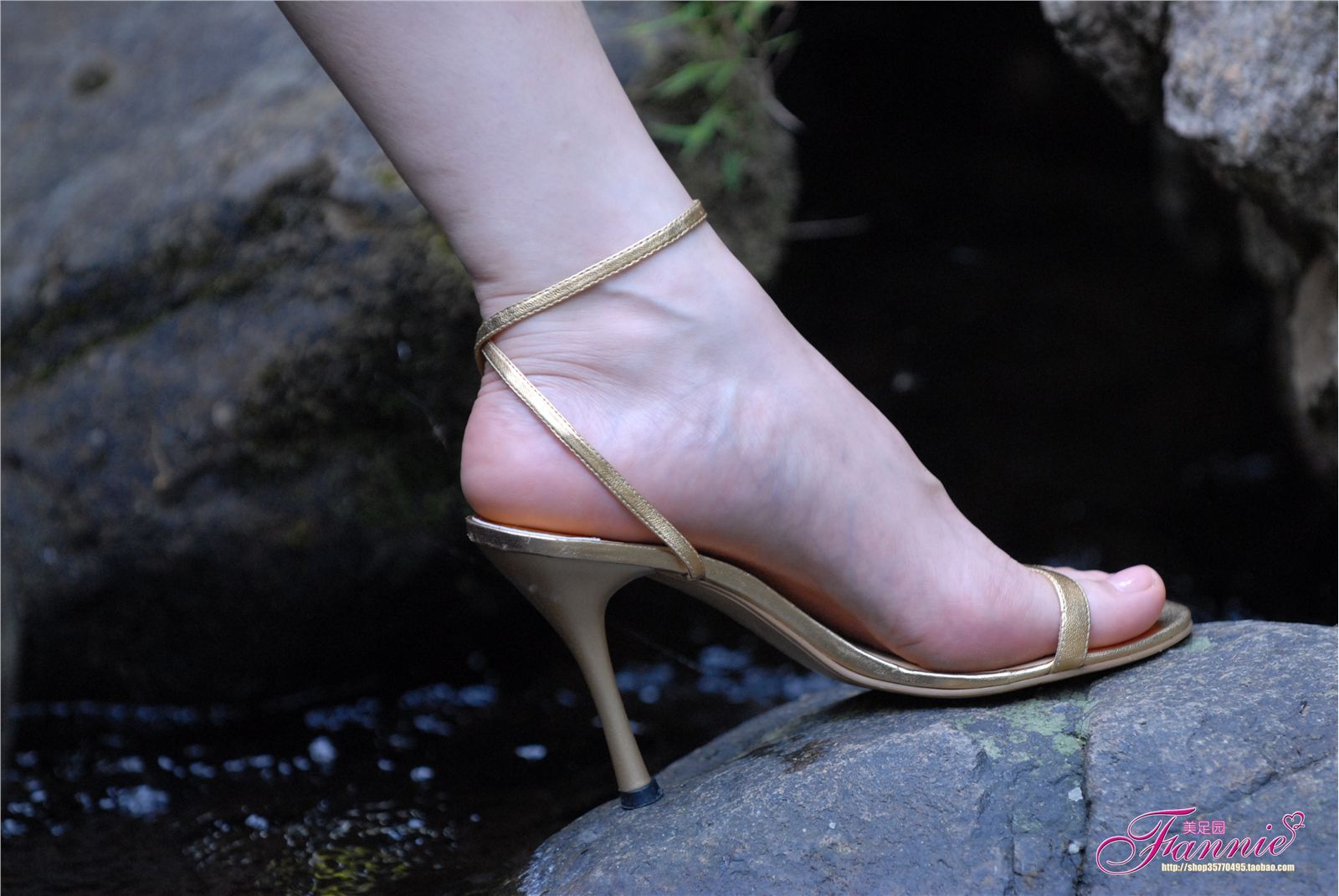 Fannie芬妮高清原图之金色的旋律足香氤氲满山谷（原图版）NO.230