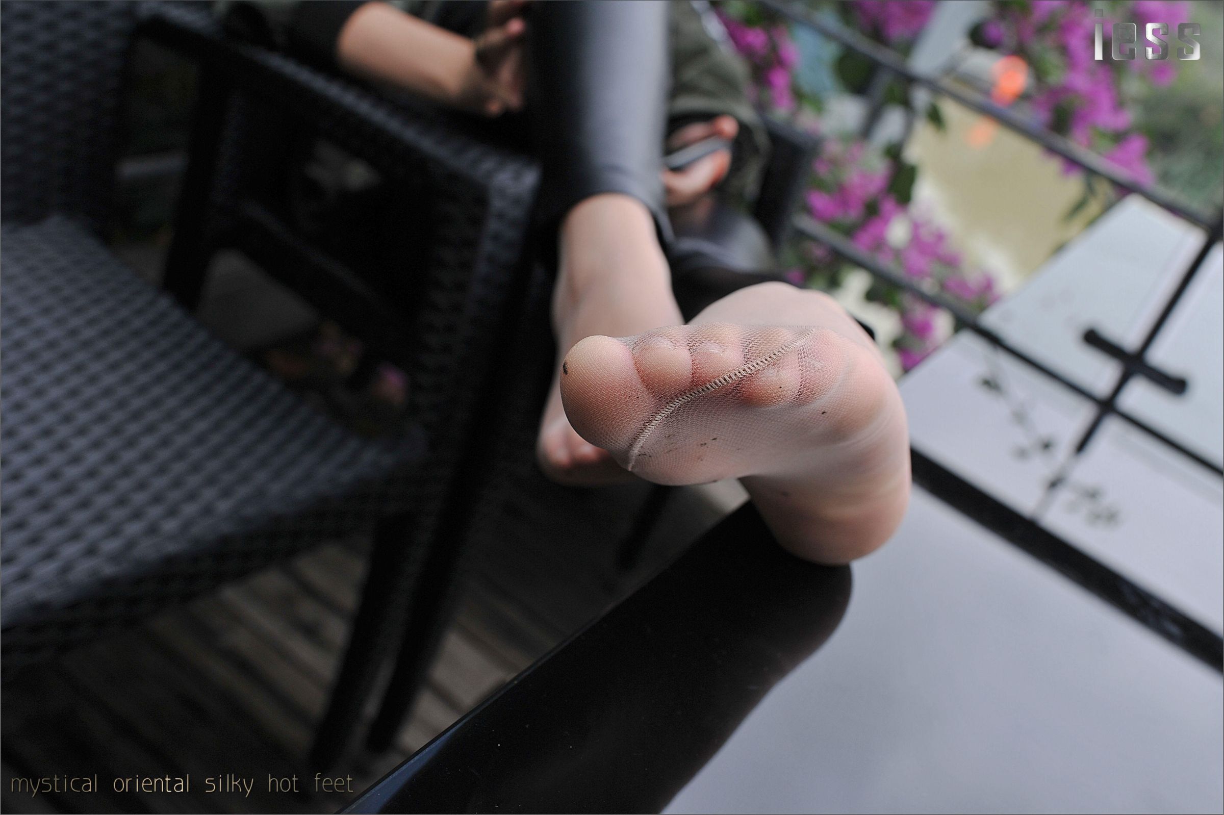 [IESS异思趣向] 2016.10.21 NO.021《紧绷皮裤与顺滑肉丝 2》羊羊