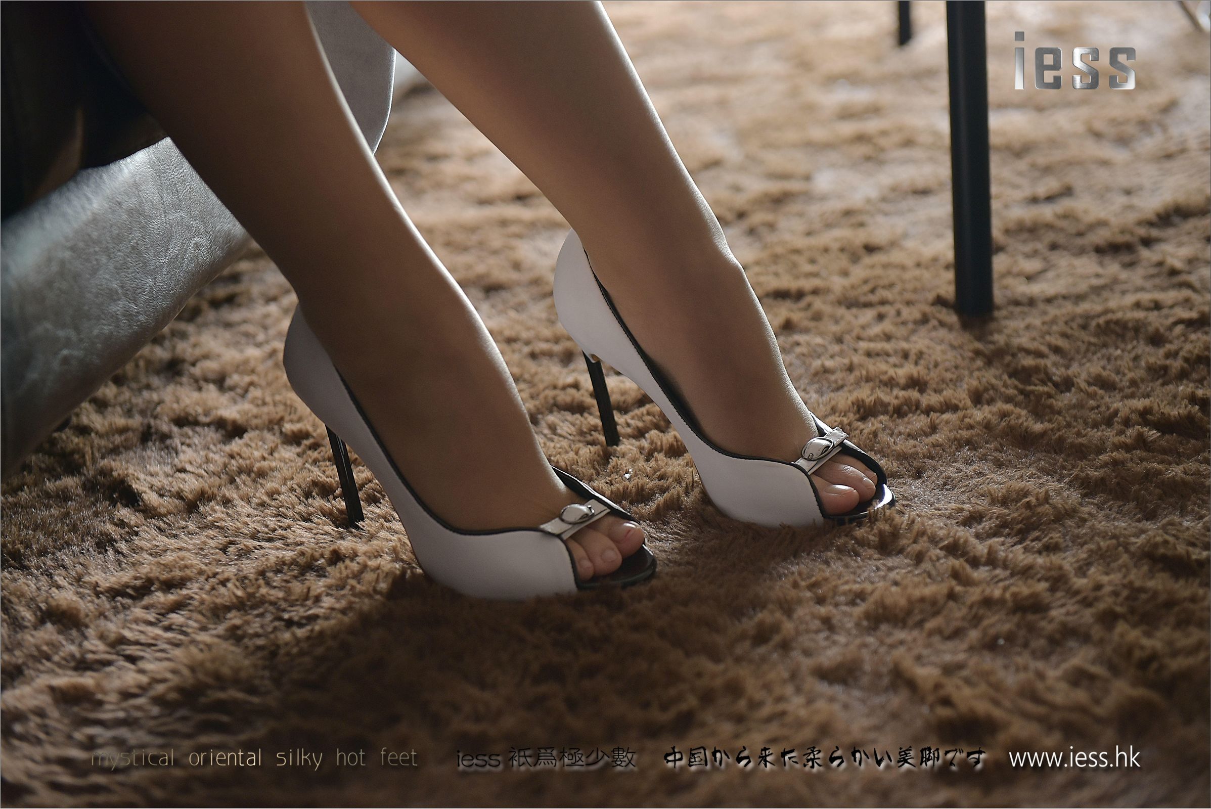 [IESS异思趣向]2017.03.16  NO.086 馨月