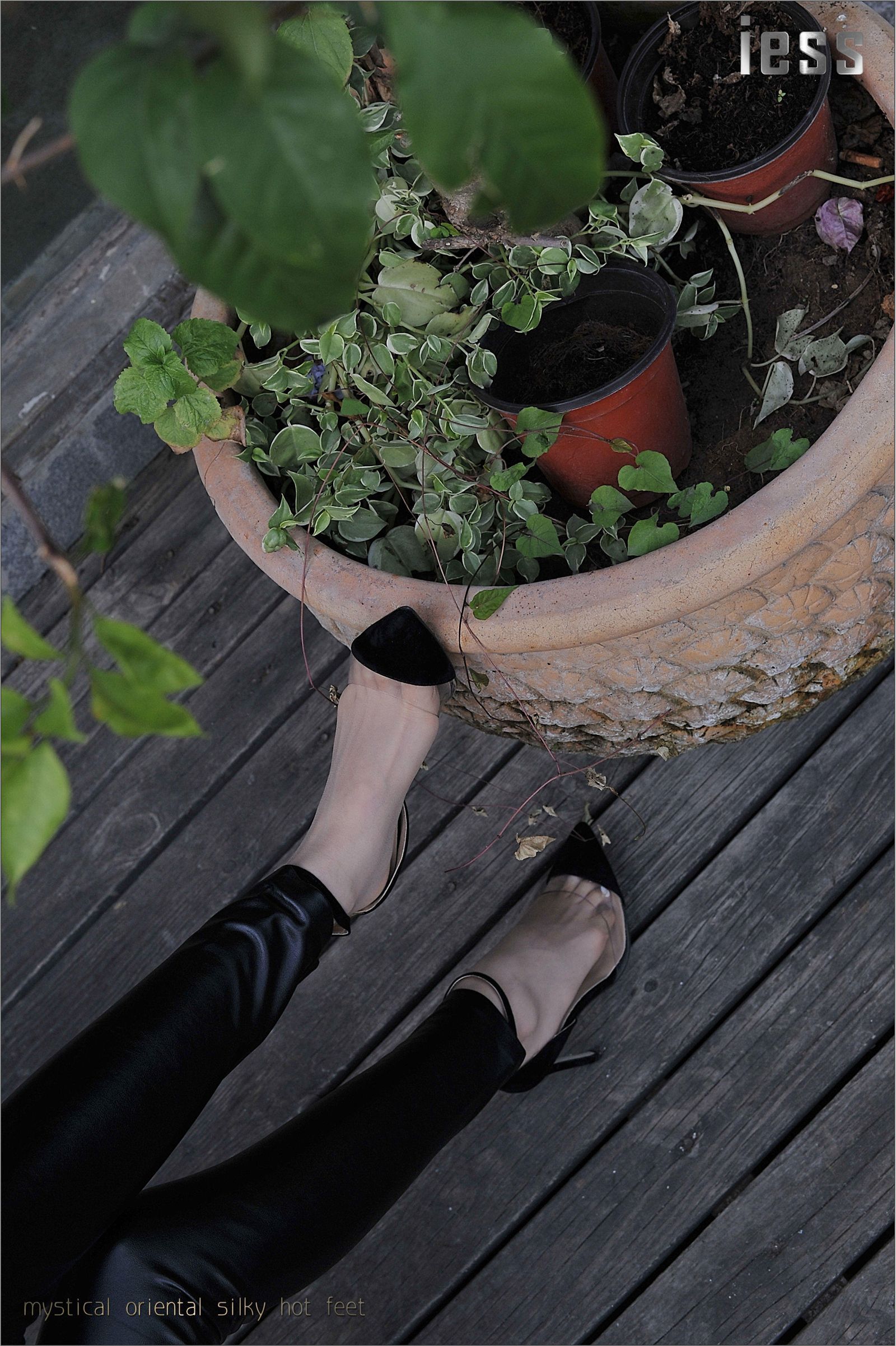 [IESS异思趣向] 2016.11.17 No.033《窒息之美》