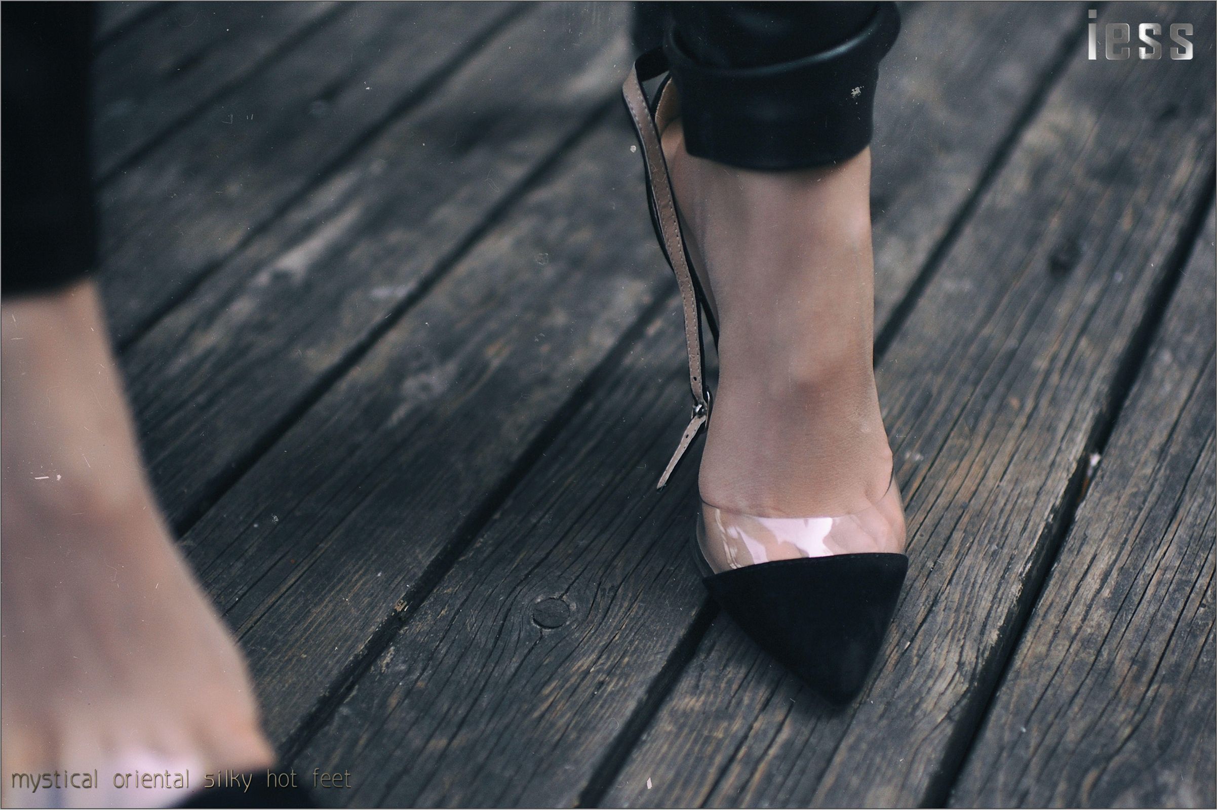 [IESS异思趣向] 2016.11.17 No.033《窒息之美》