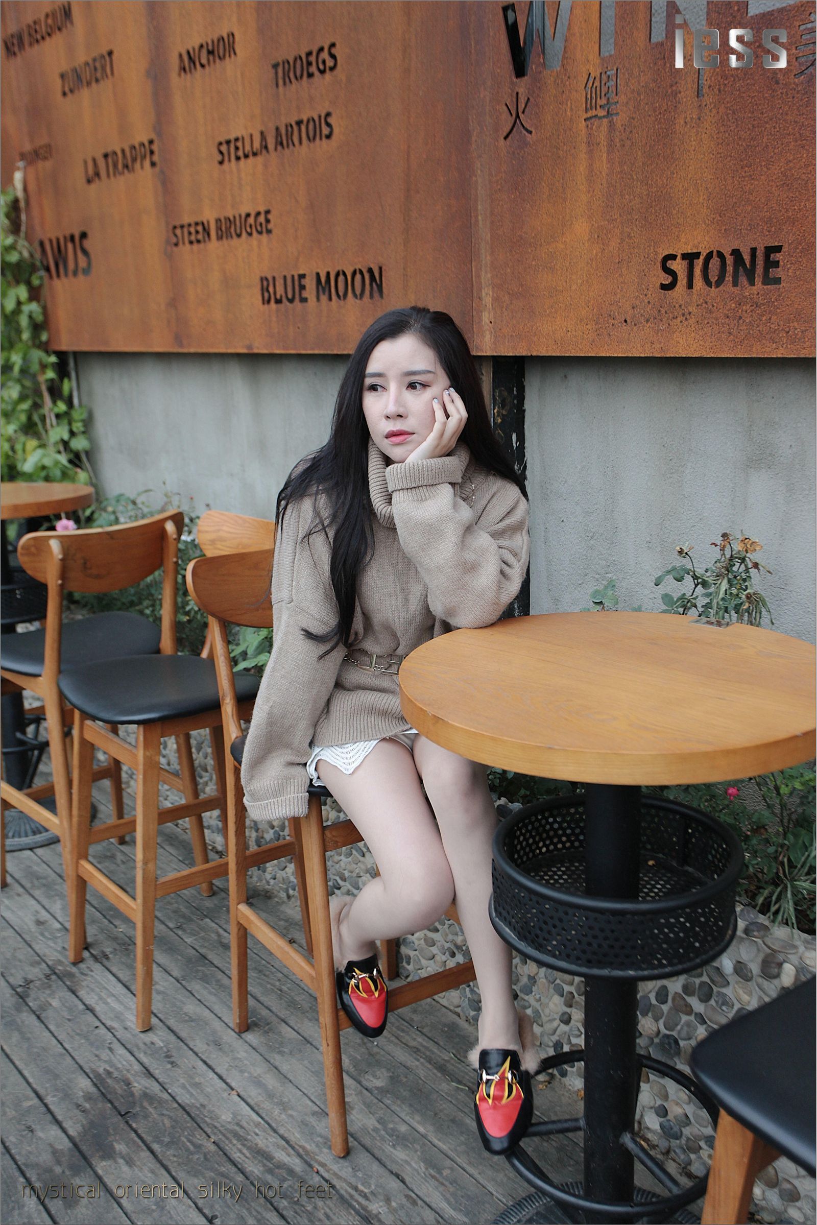 [IESS异思趣向] 2016.11.25 No.035《皮拖+超薄丝》YY