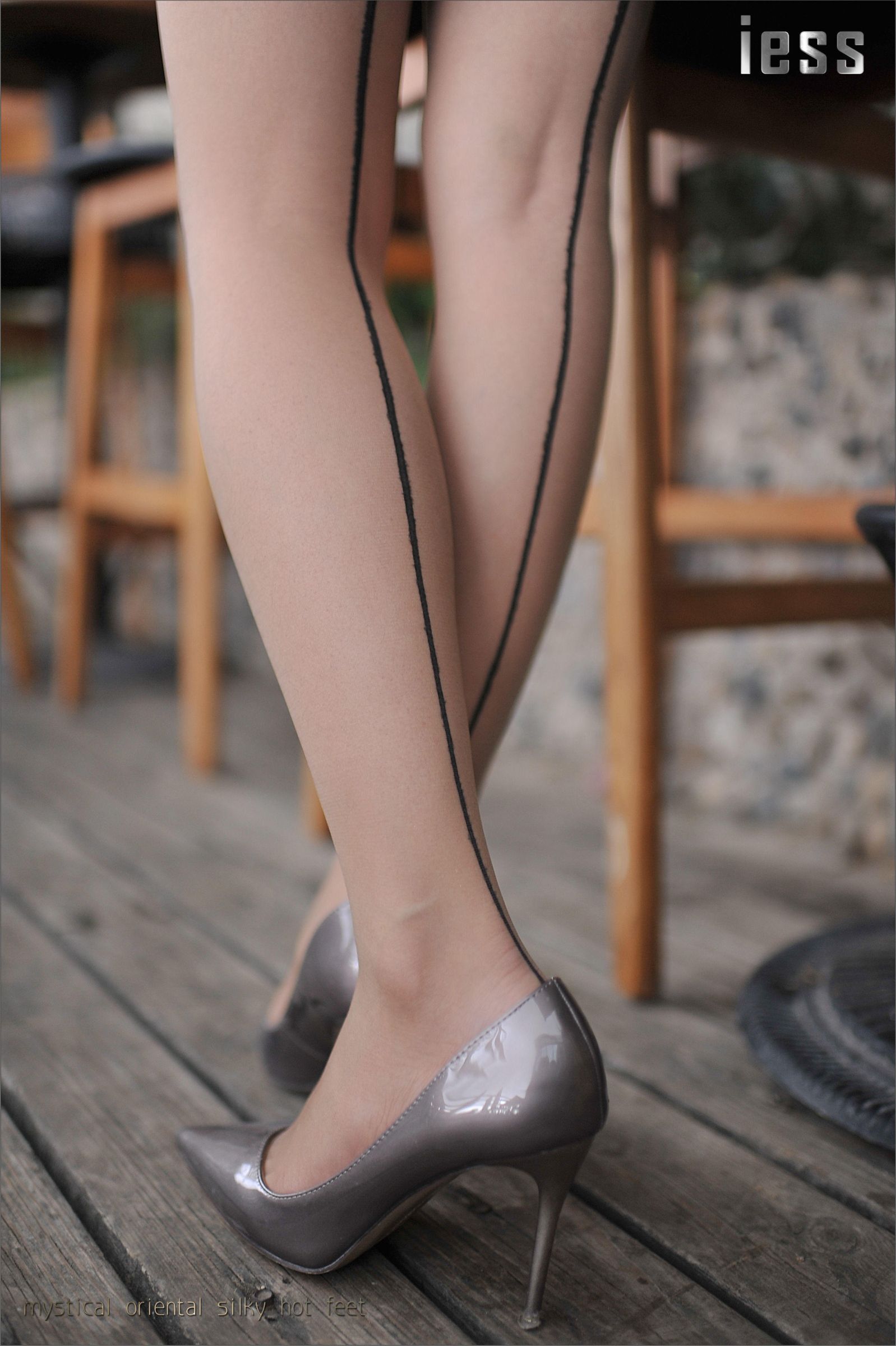 [IESS]异思趣向 小雪 职业白领肉丝细高跟2