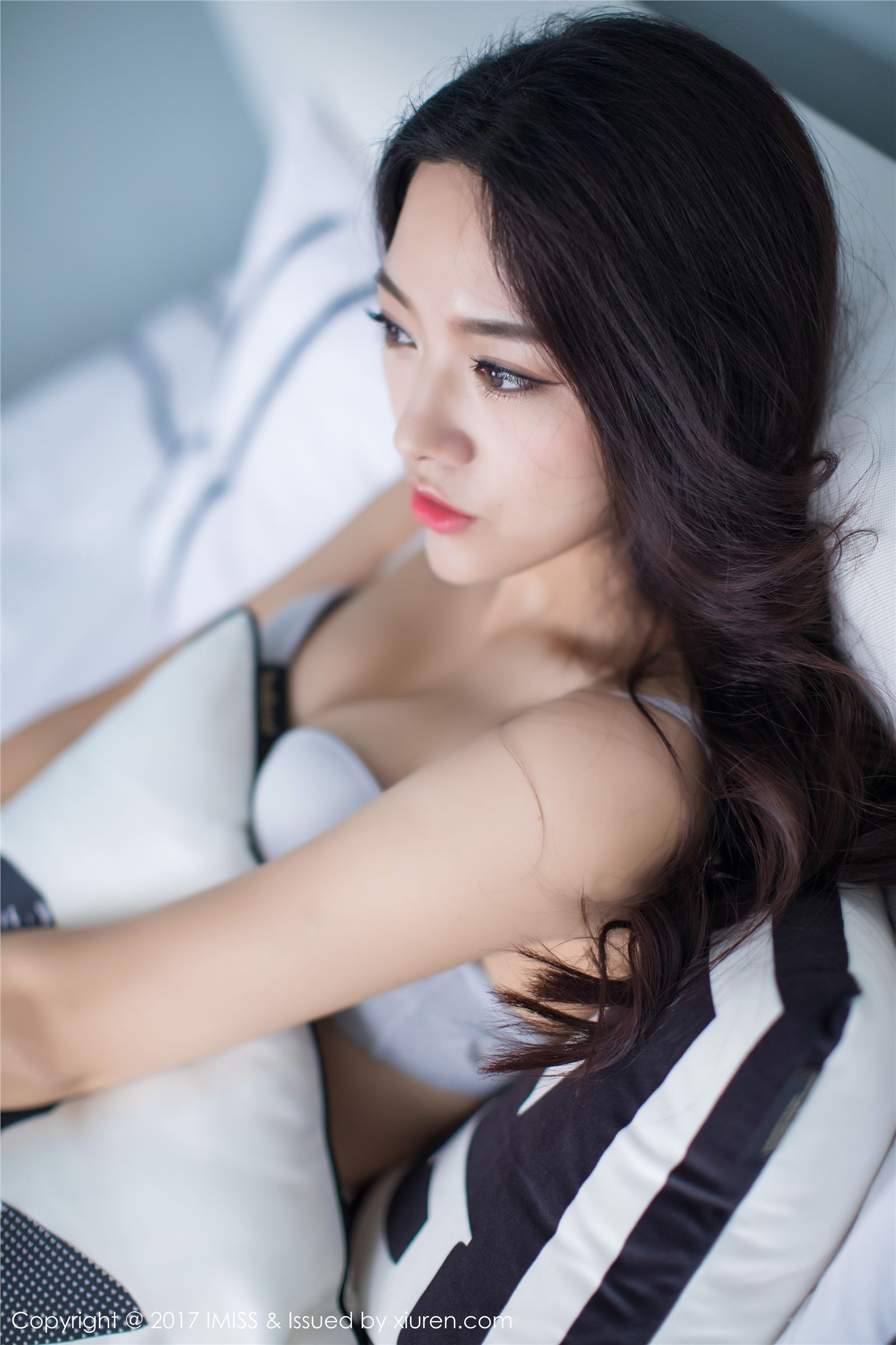 [IMiss爱蜜社]2017.07.12 Vol.174 嫣儿