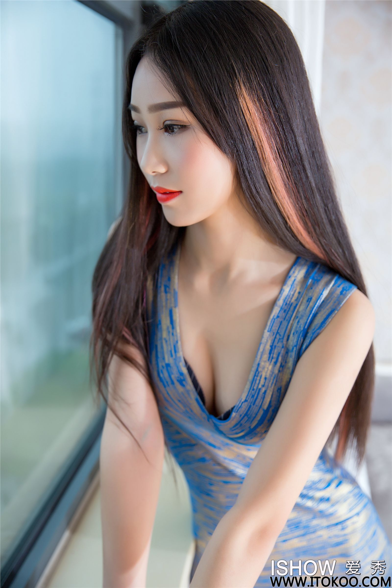 [ISHOW爱秀]2017.04.29 NO.099 张依凡Ivan