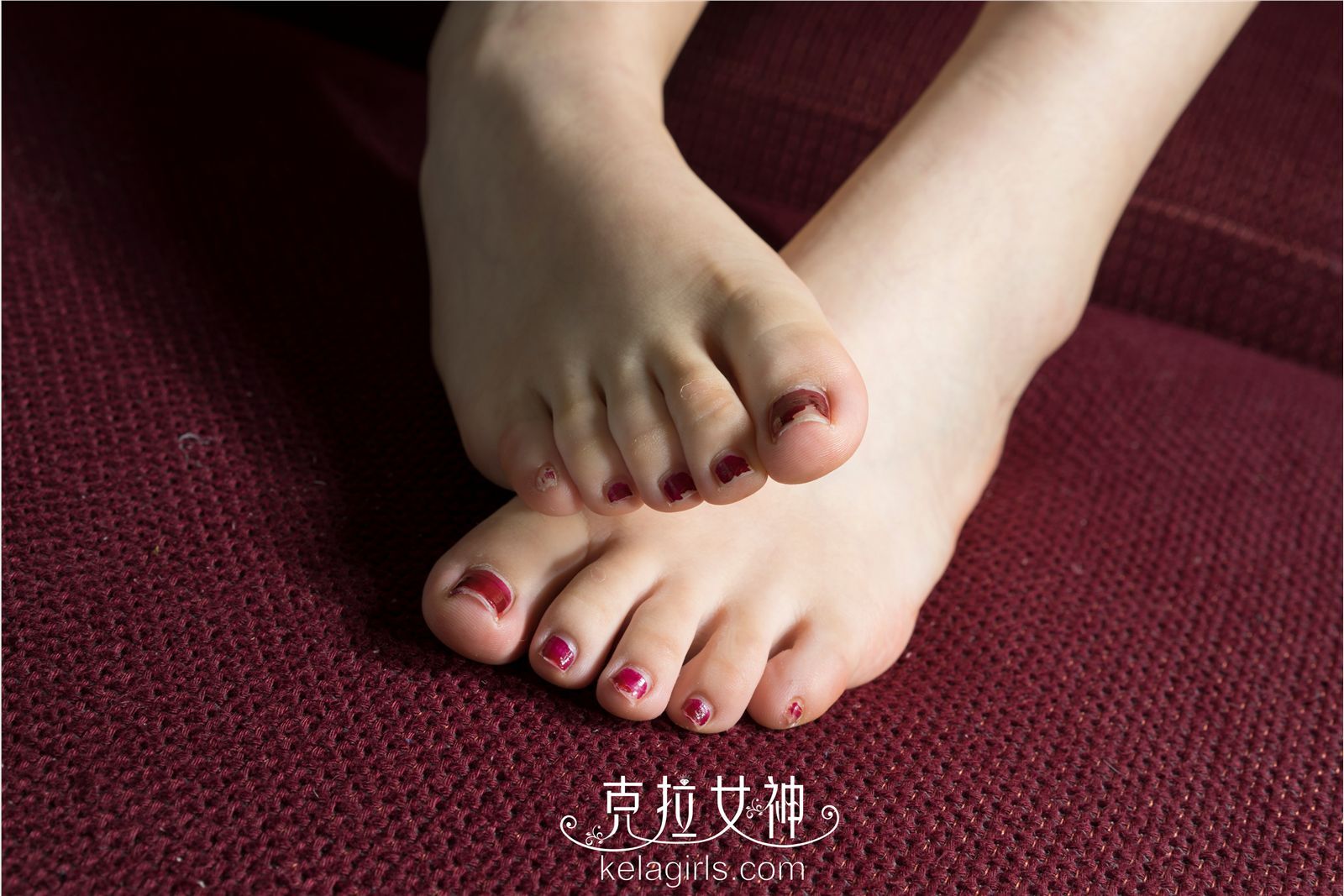 [KeLaGirls]克拉女神 2017-03-19 思茹 黑丝衬赤足