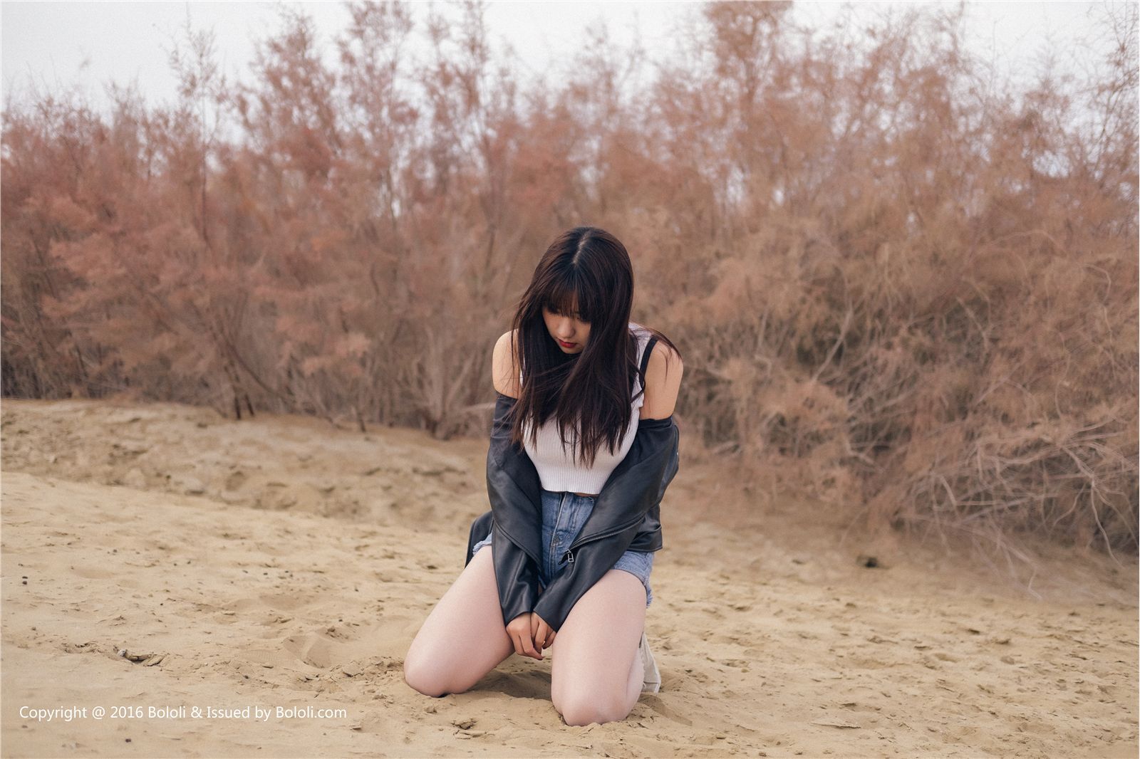 [Kimoe 激萌文化] Vol.010  周闻球球沙漠机车女