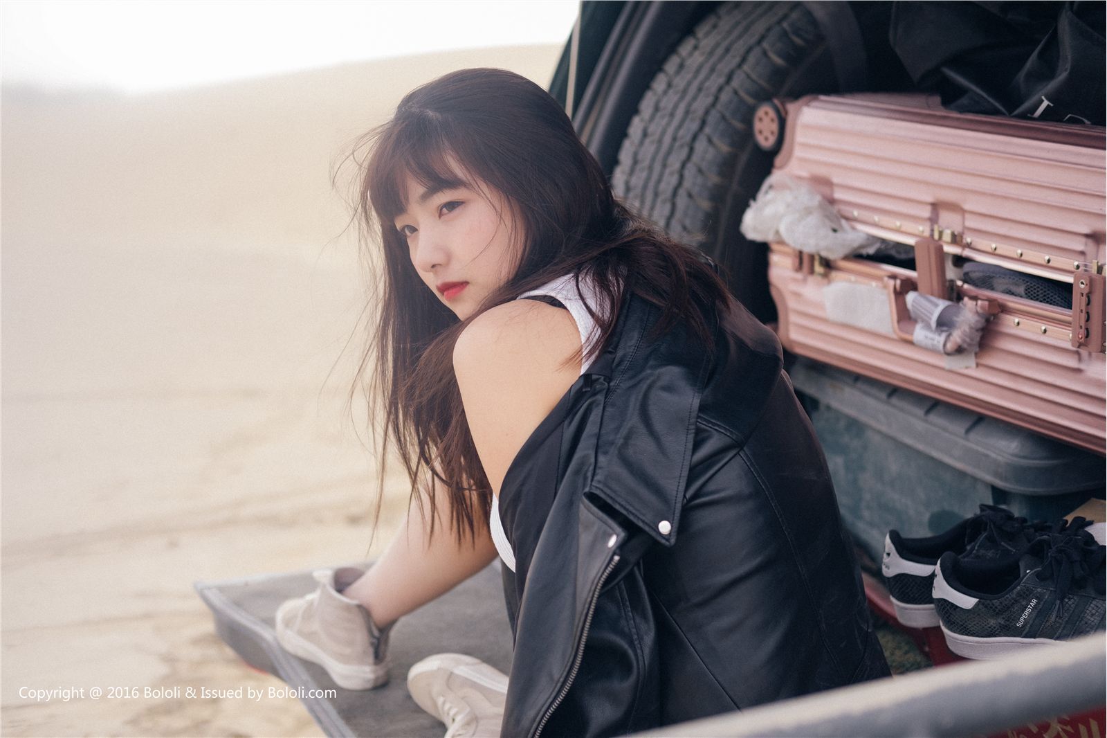 [Kimoe 激萌文化] Vol.010  周闻球球沙漠机车女