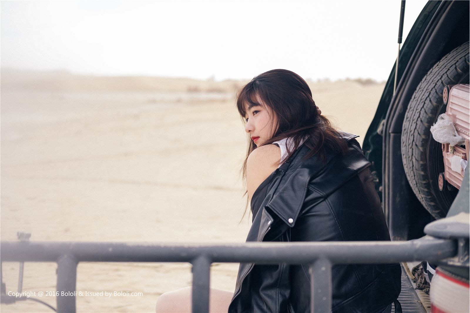 [Kimoe 激萌文化] Vol.010  周闻球球沙漠机车女