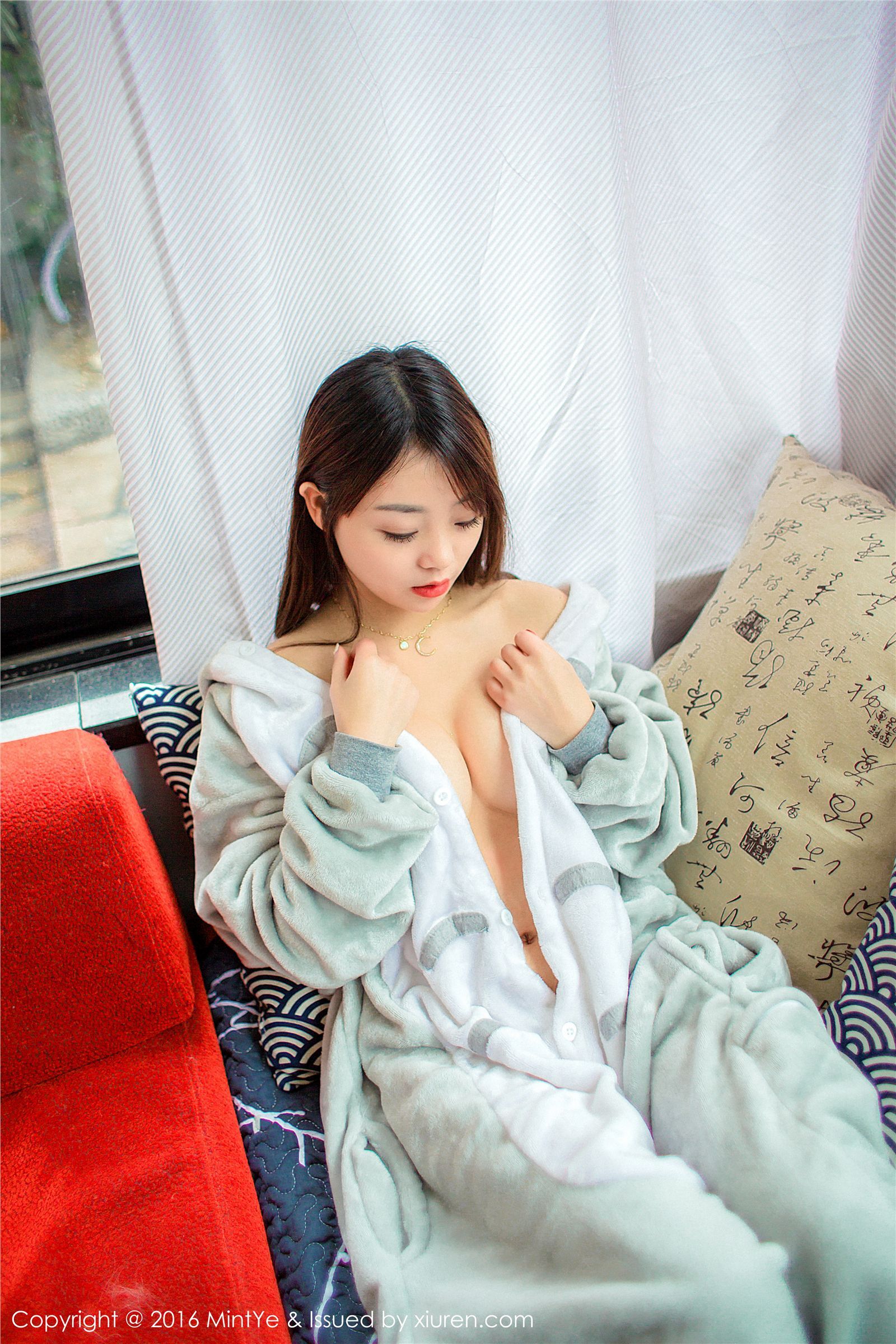 [MintYe]薄荷叶 2016-12-29 Vol.002 佘贝拉bella