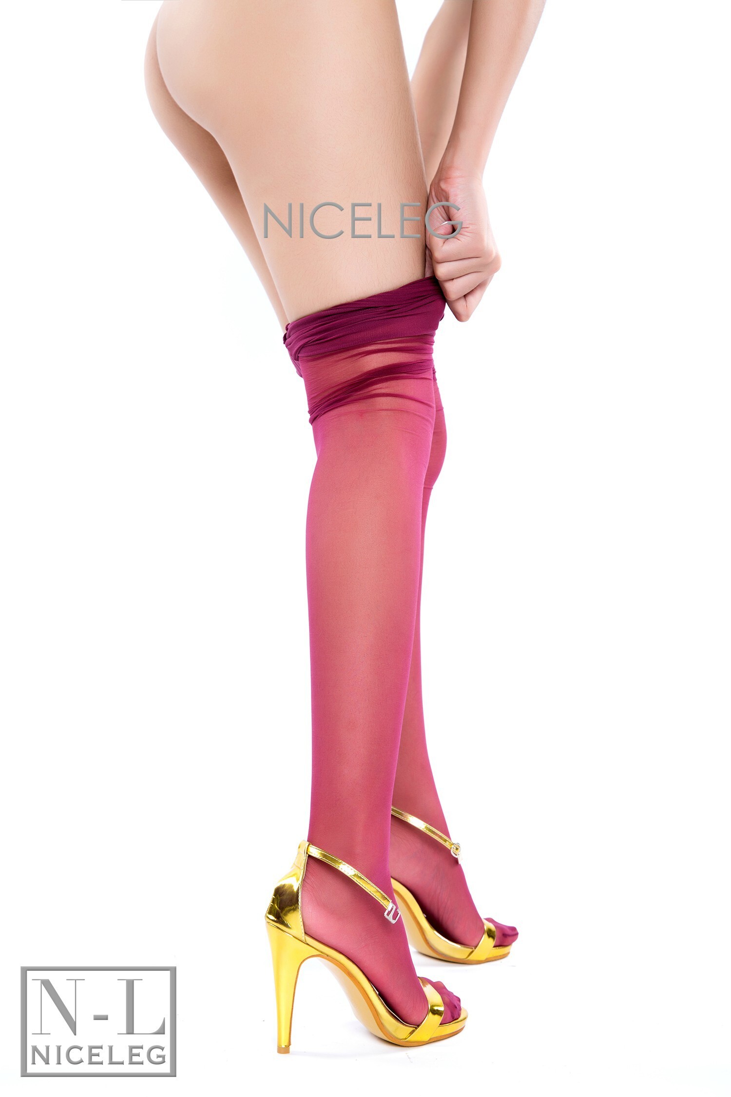 [NICE-LEG] NO.005 经典丝袜美腿，和丝宝有的一拼