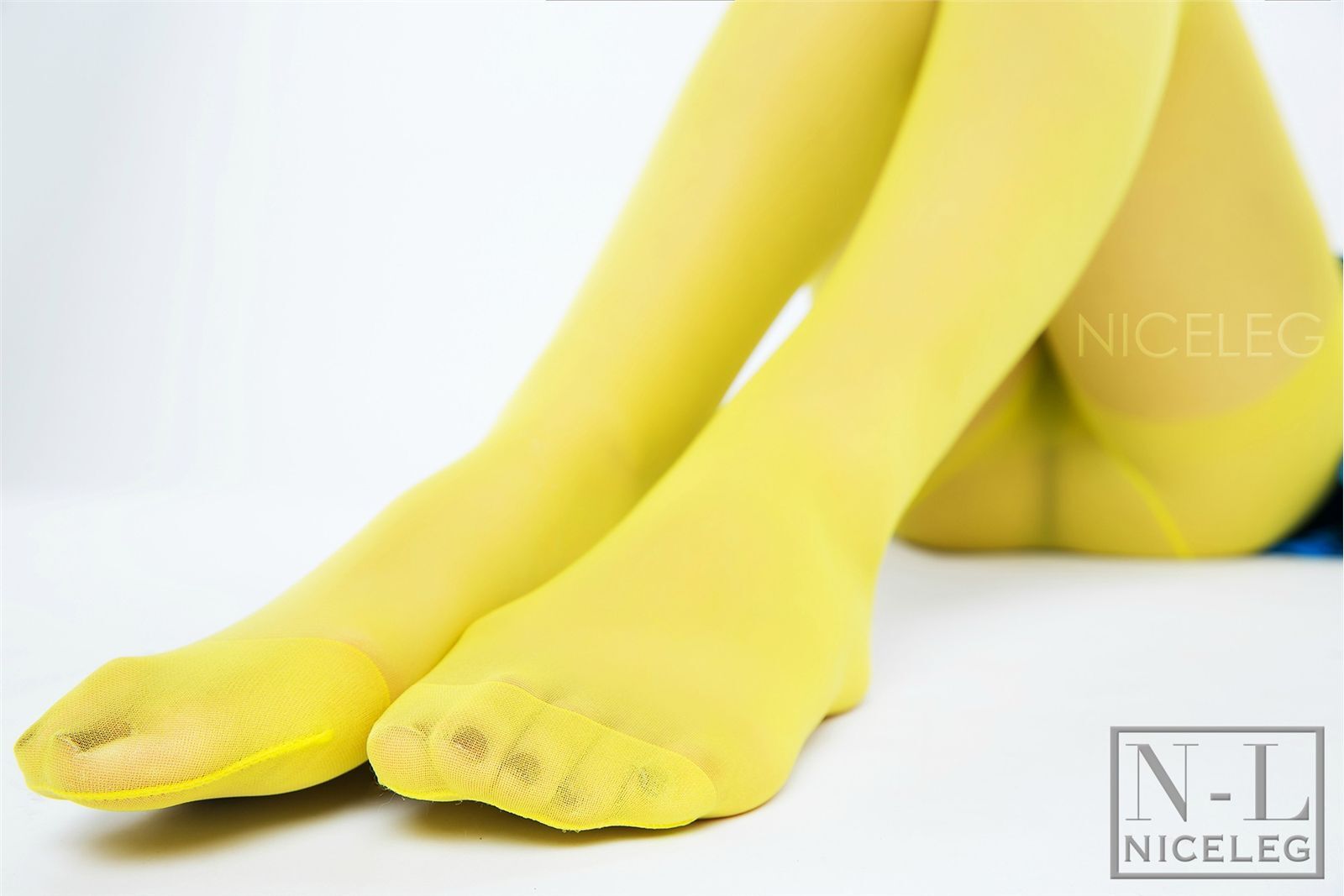 [NICE-LEG] NO.007 经典丝袜美腿，和丝宝有的一拼