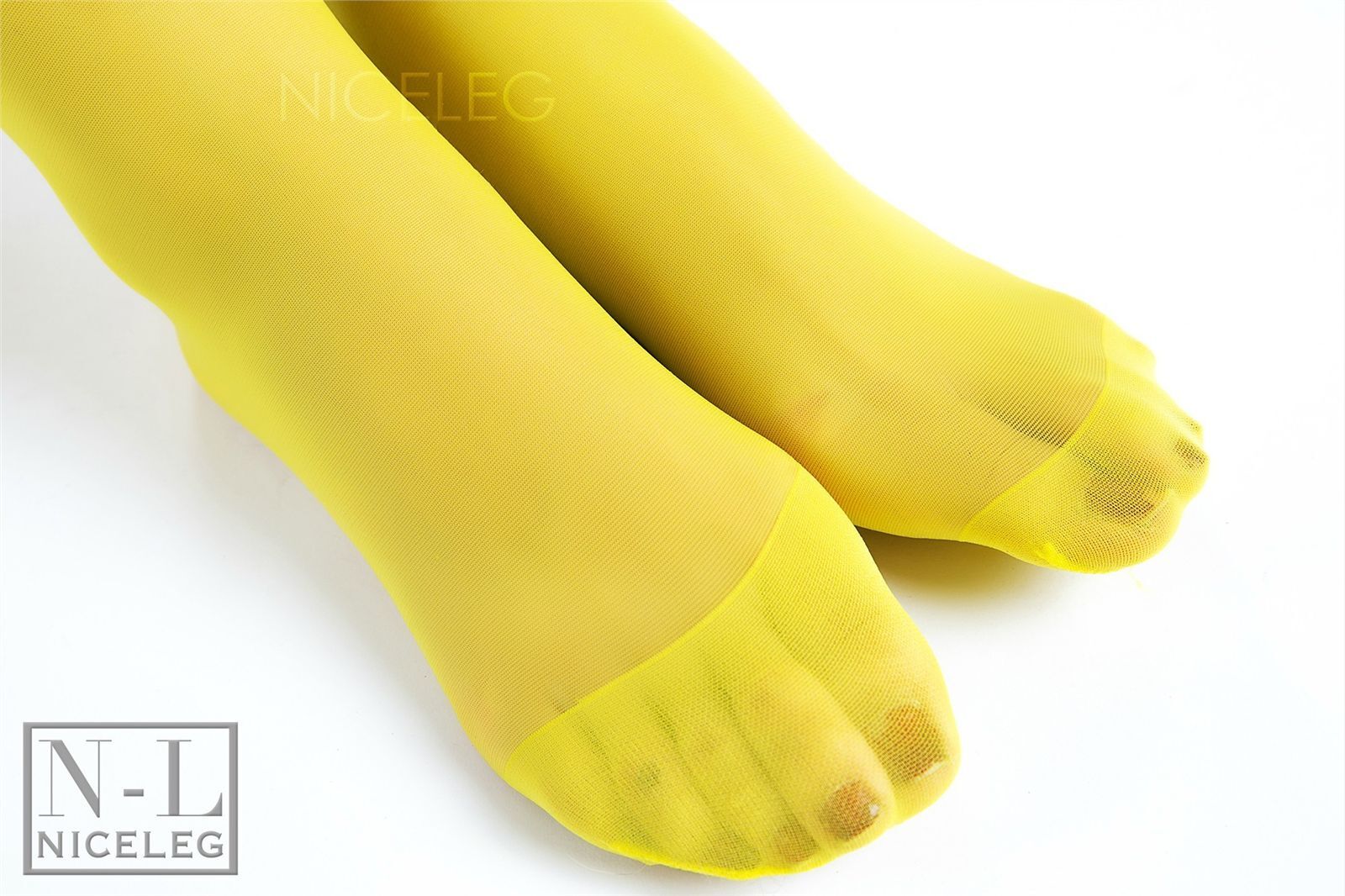 [NICE-LEG] NO.007 经典丝袜美腿，和丝宝有的一拼