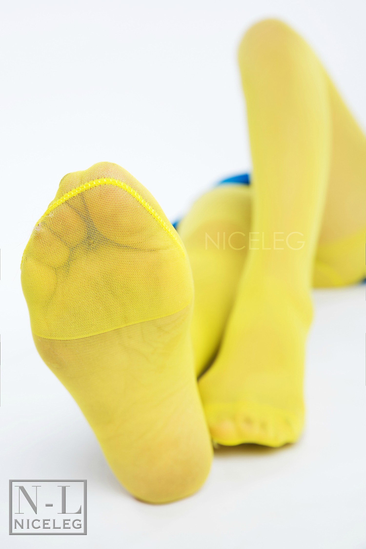 [NICE-LEG] NO.007 经典丝袜美腿，和丝宝有的一拼