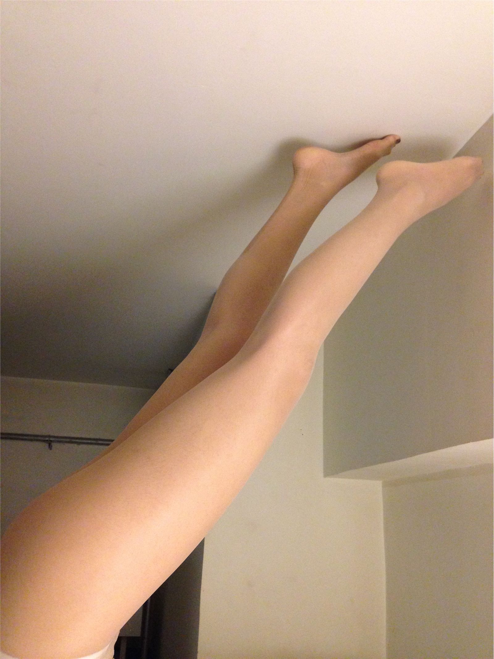 [NICE-LEG] NO.008 经典丝袜美腿，和丝宝有的一拼