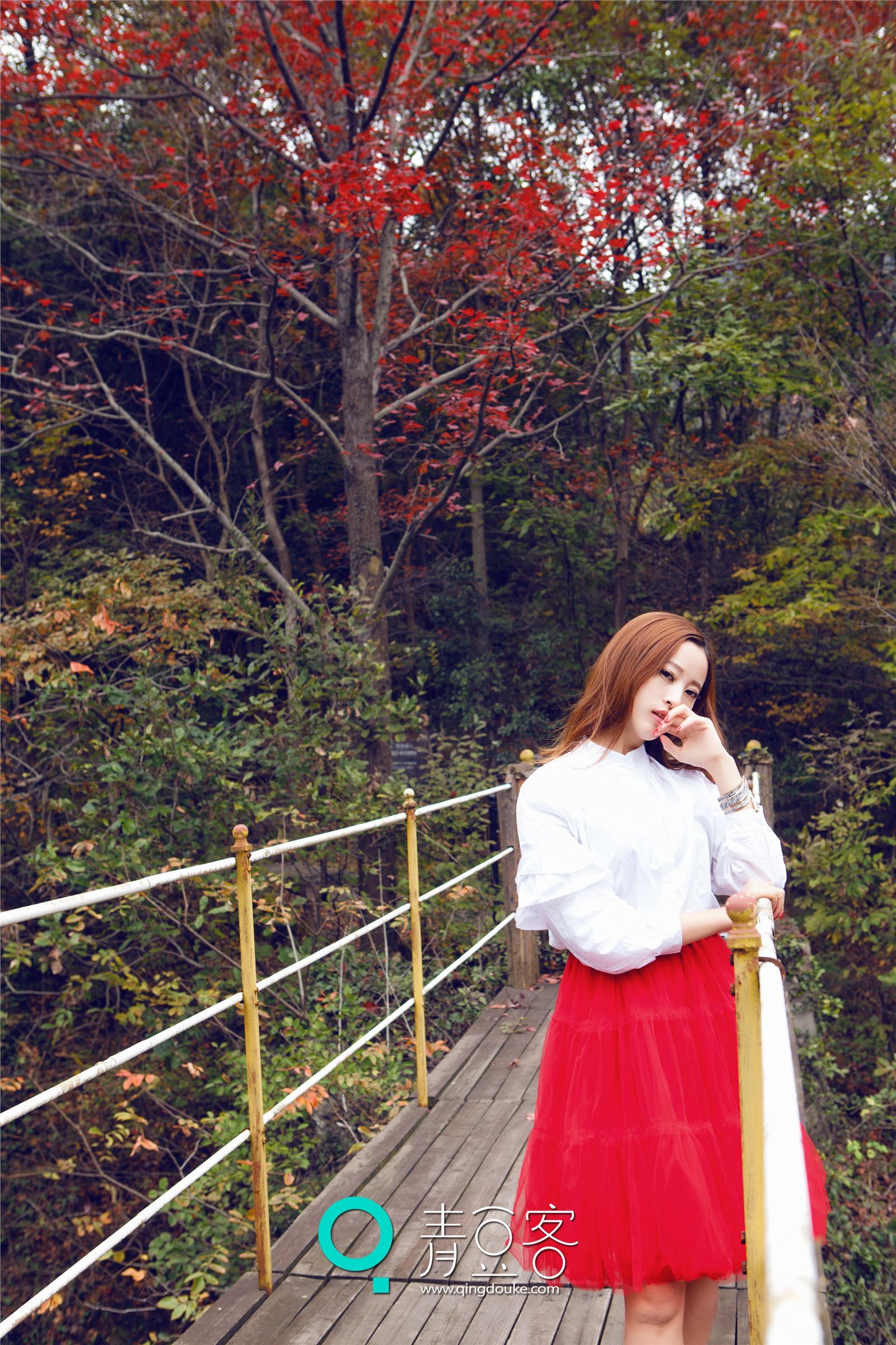 [QingDouKe青豆客]2014.12.17 伊伊