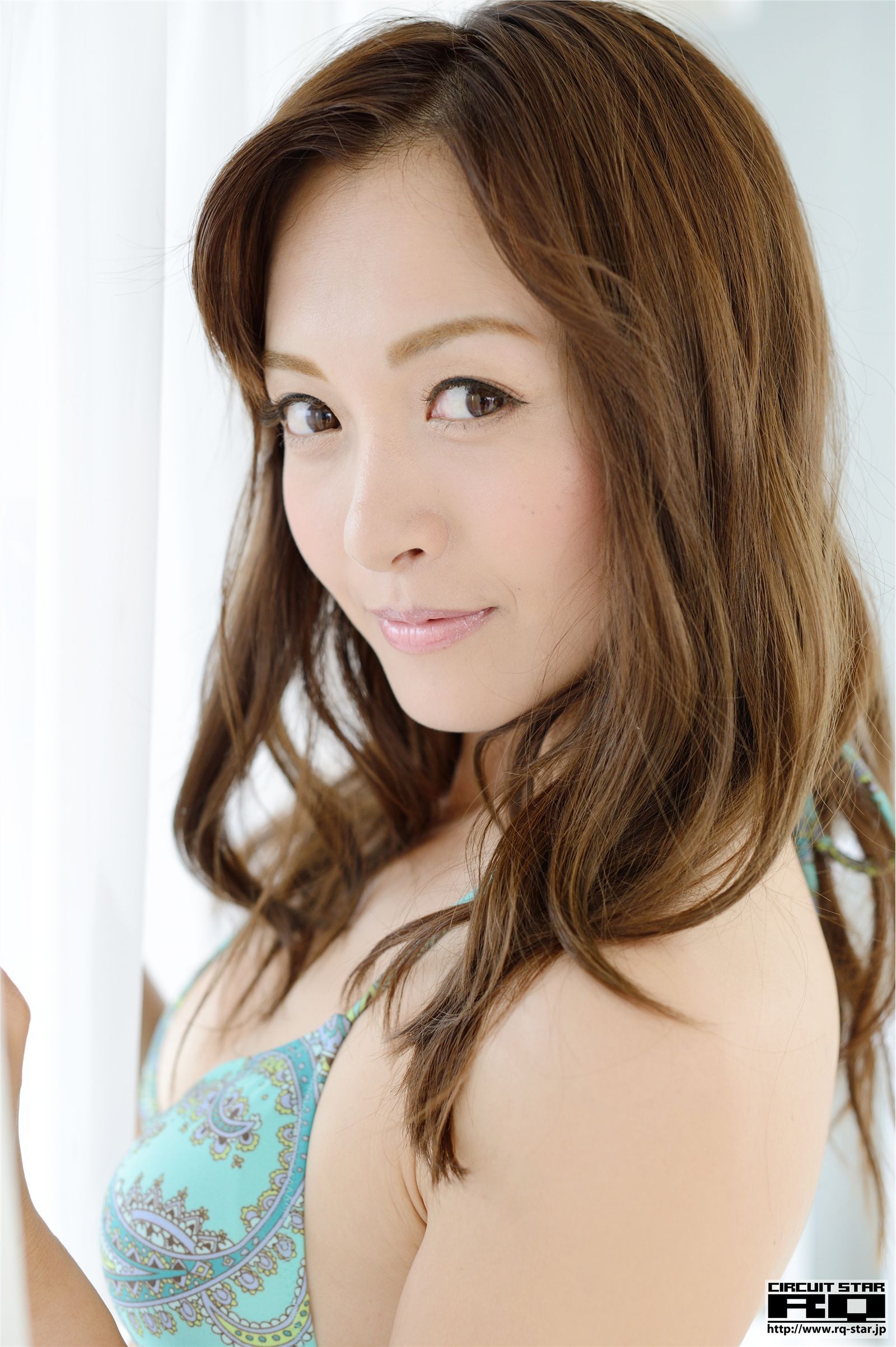 [RQ-STAR] 2014.10.15 NO.00950 いとうりな -水着（水色柄）