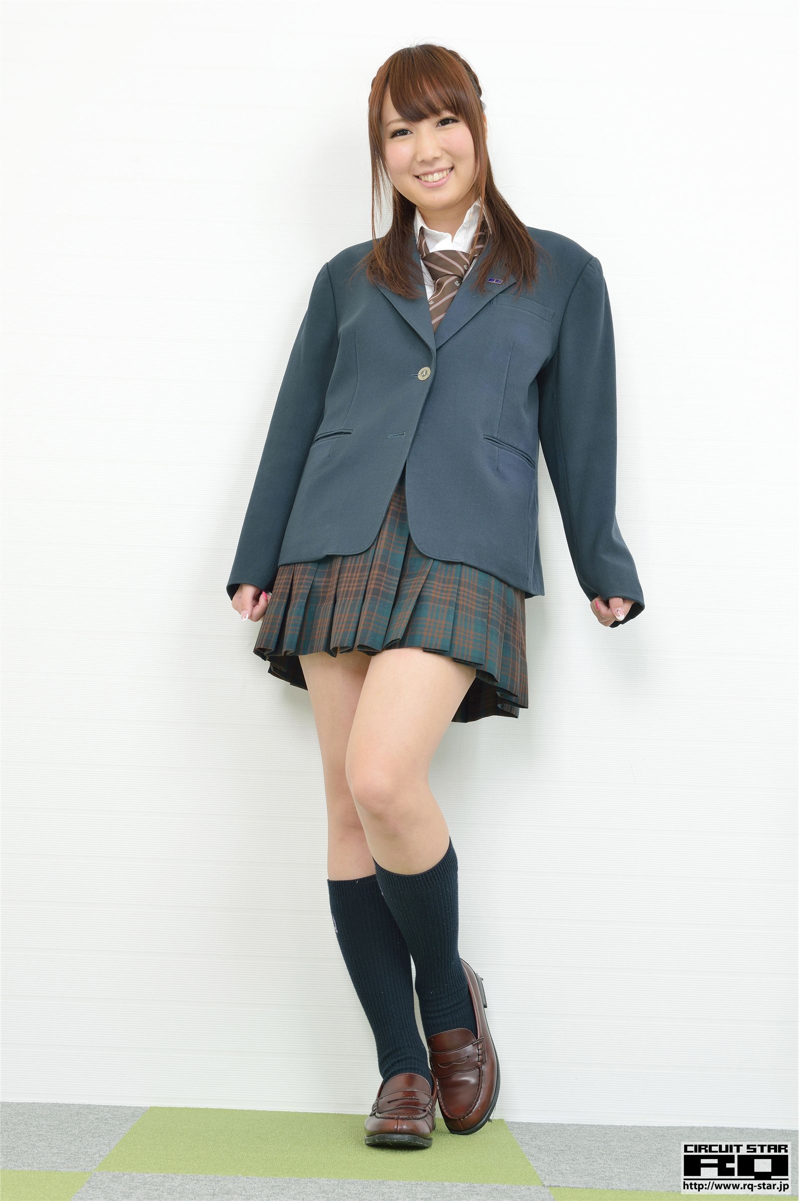 [RQ-STAR]2015.04.10 NO.00989 Nanami Takahashi 高橋七海 School Girl
