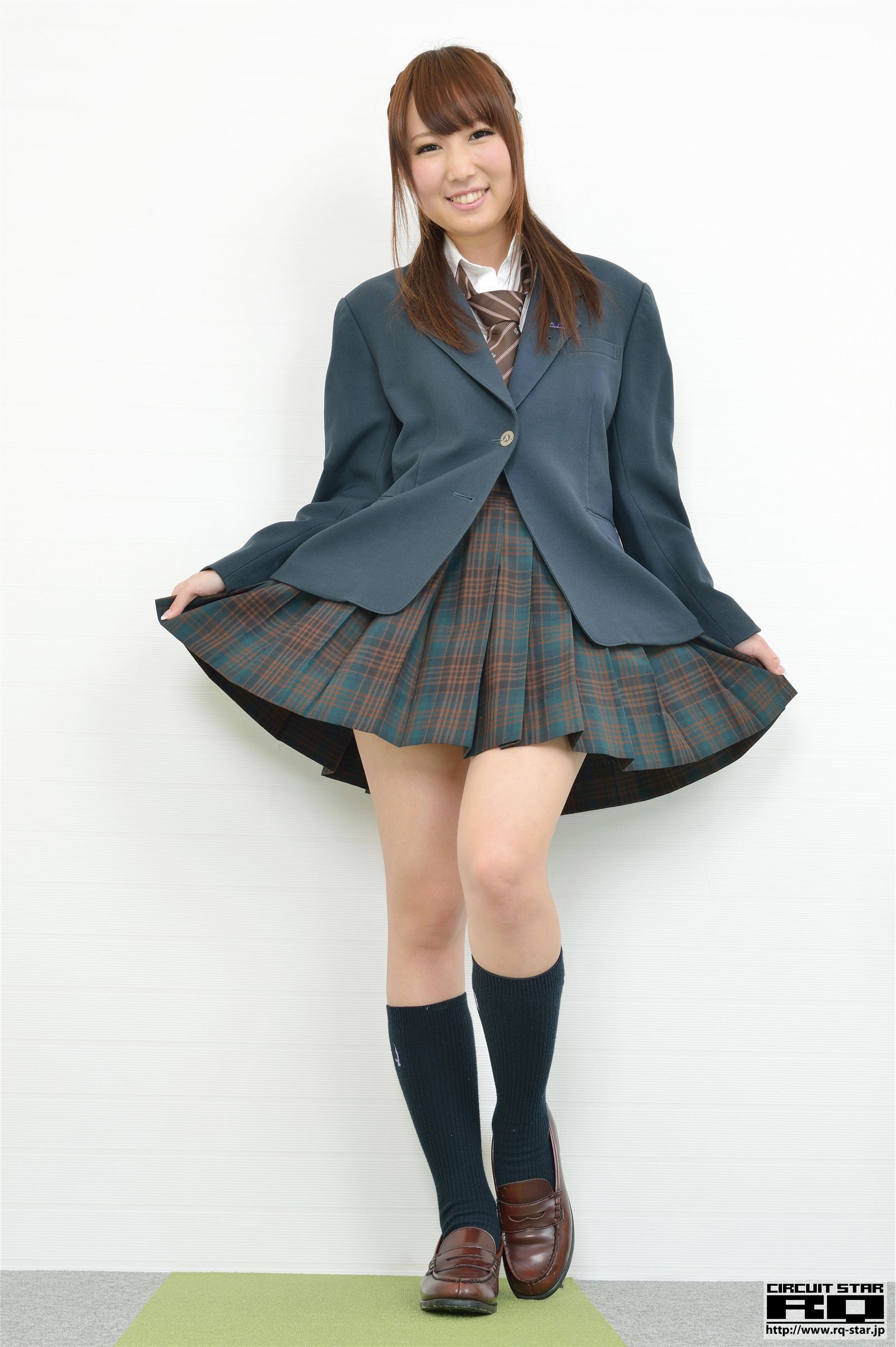 [RQ-STAR]2015.04.10 NO.00989 Nanami Takahashi 高橋七海 School Girl