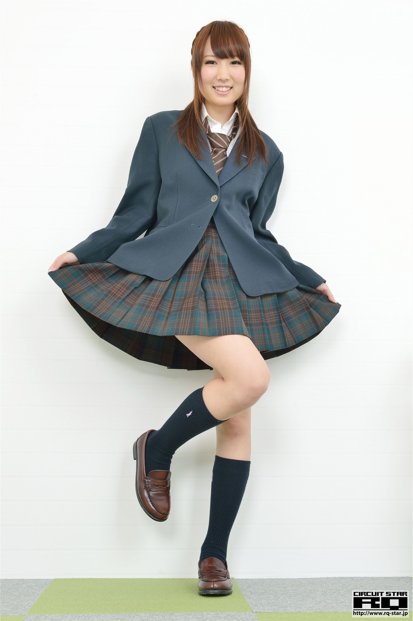 [RQ-STAR]2015.04.10 NO.00989 Nanami Takahashi 高橋七海 School Girl