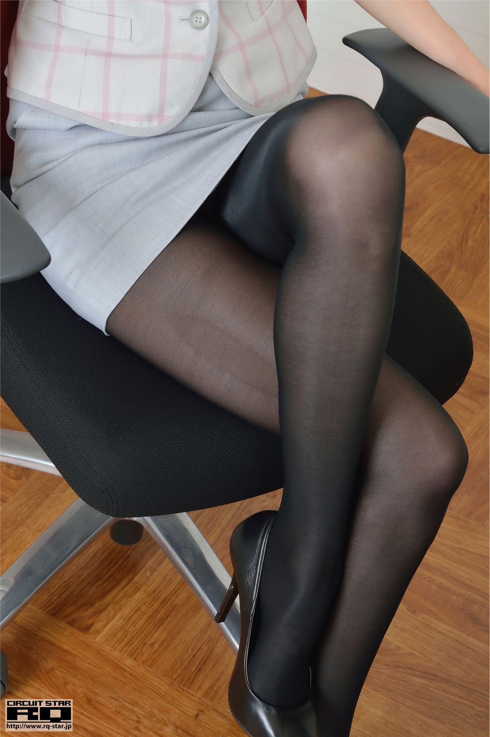 [RQ-STAR]2015.09.16 NO.01057 Aya Matsubayashi 松林彩 Office Lady