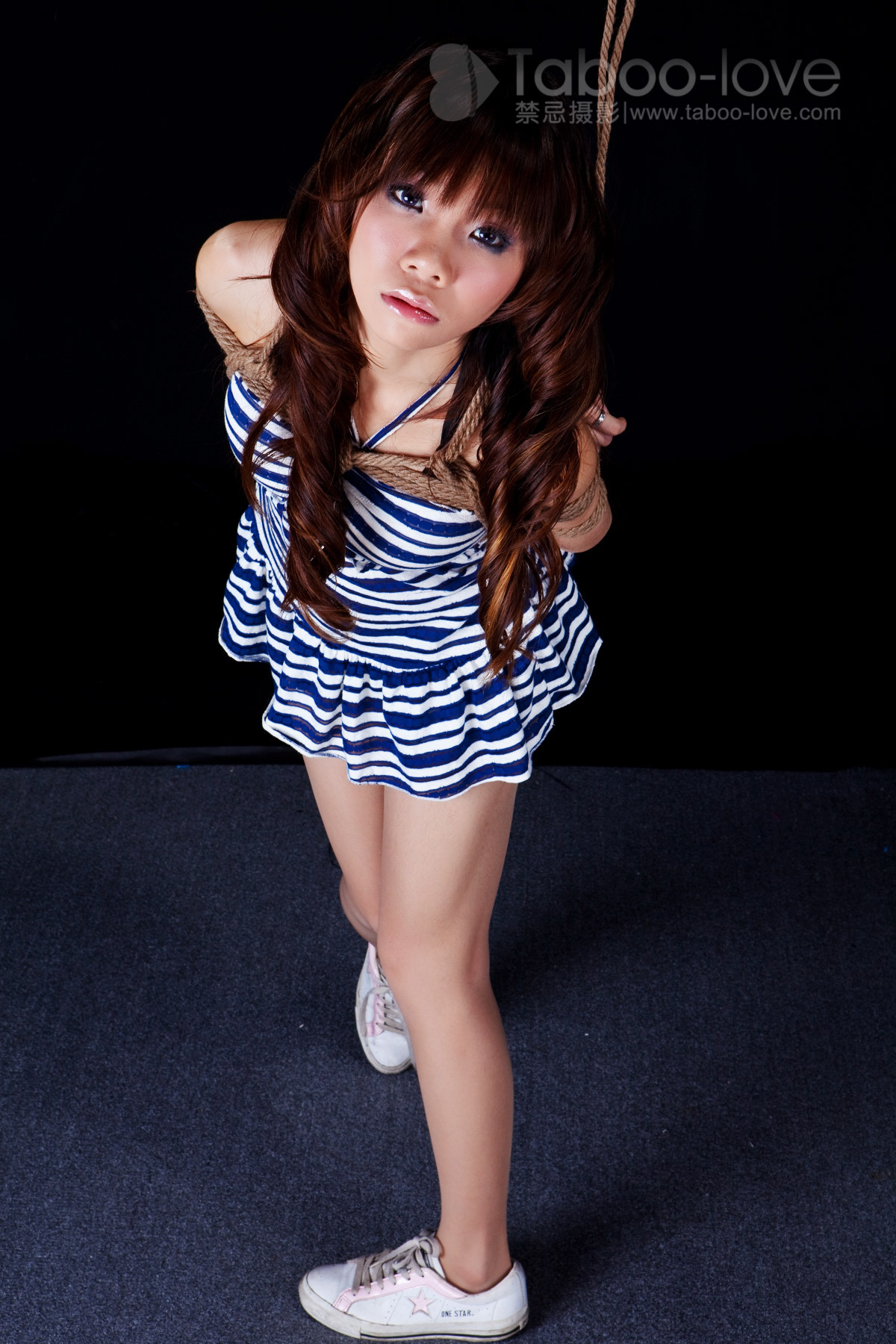 No.017安静的小卡の初登场 禁忌摄影