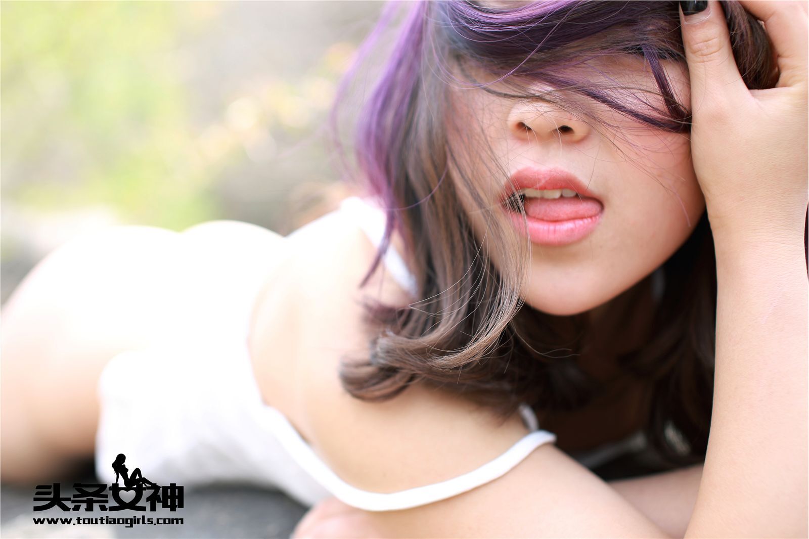 [Toutiaogirls]头条女神 2016.05.13 野外DE露出 小梦