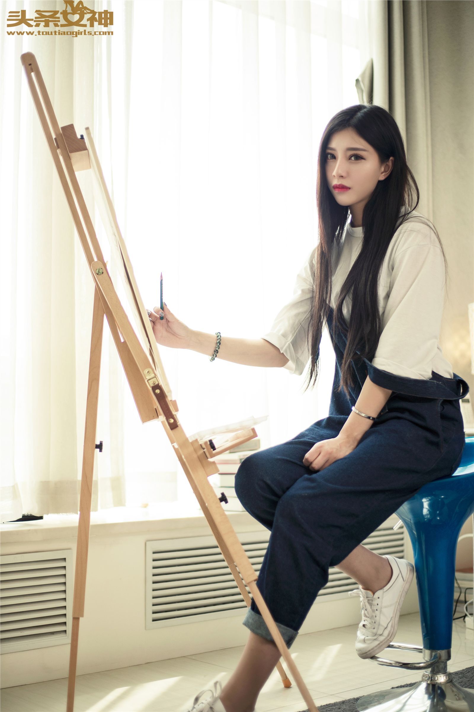 [Toutiaogirls]头条女神 2016.06.03 油画小学妹 COCO
