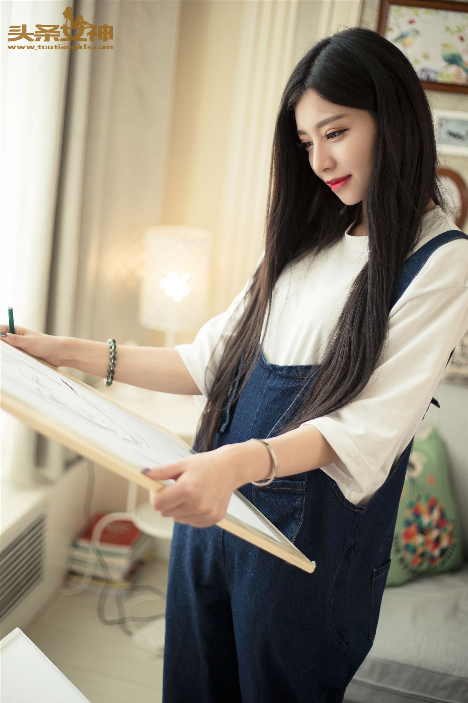 [Toutiaogirls]头条女神 2016.06.03 油画小学妹 COCO