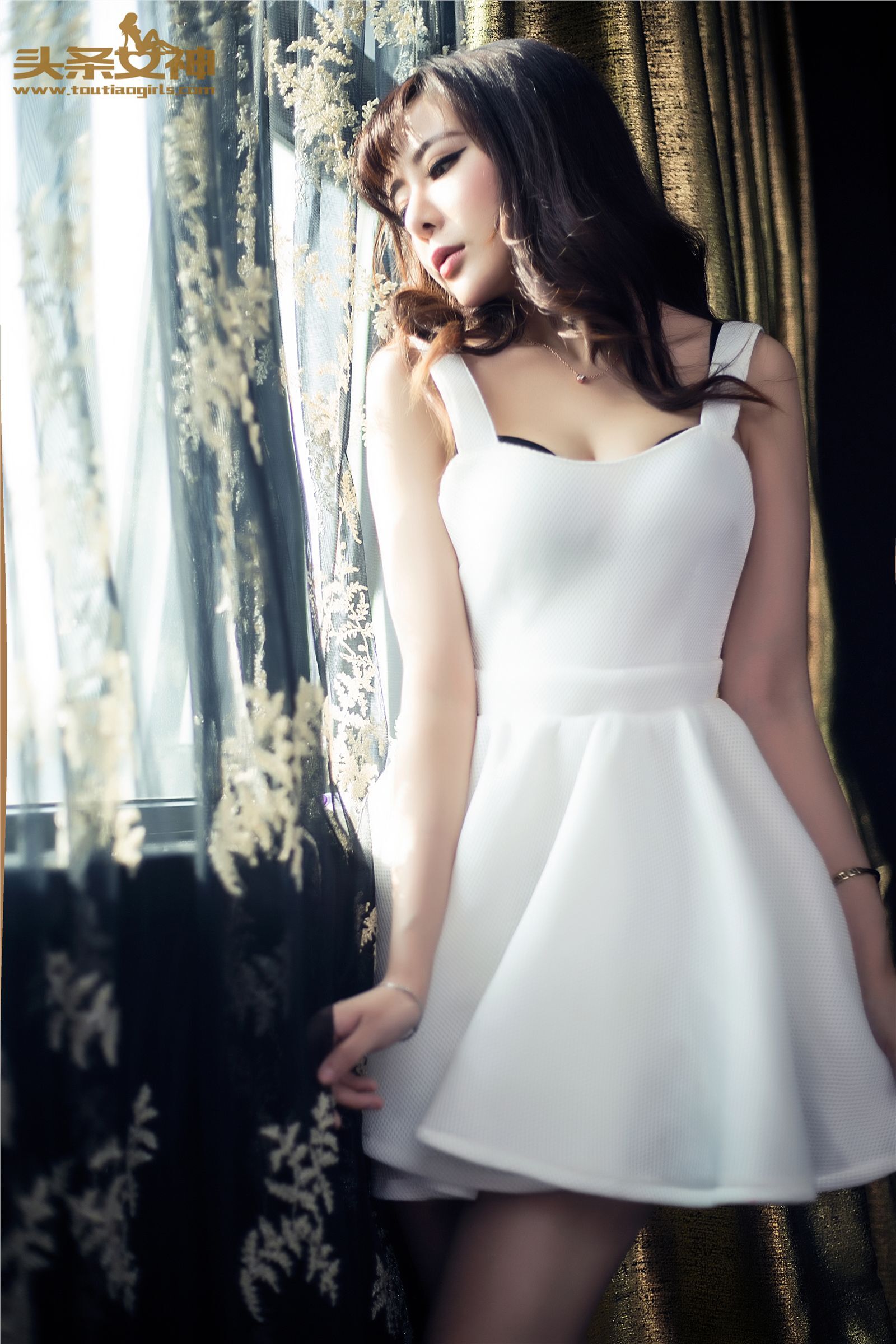 [Toutiaogirls]头条女神 2016.06.14 美腿皇后 小琦