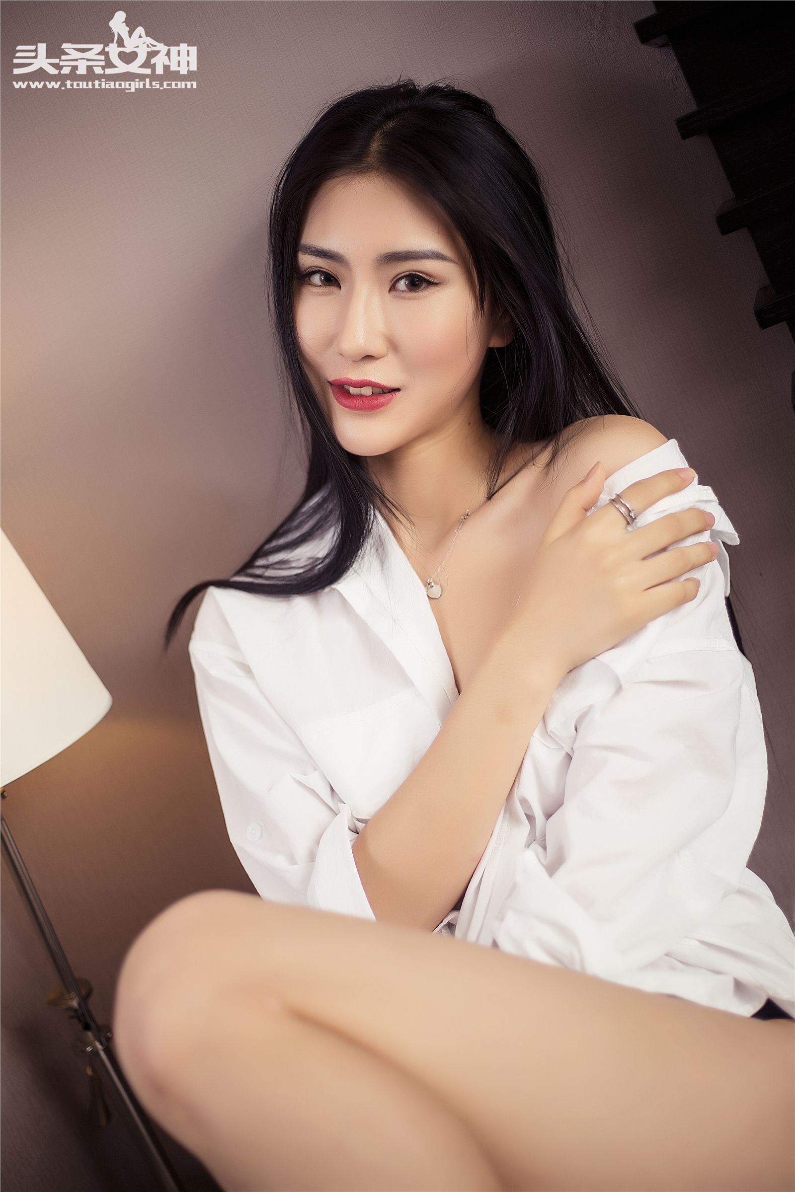 [Toutiaogirls]头条女神 2016.07.21 又见白衬衫 关嫒妮