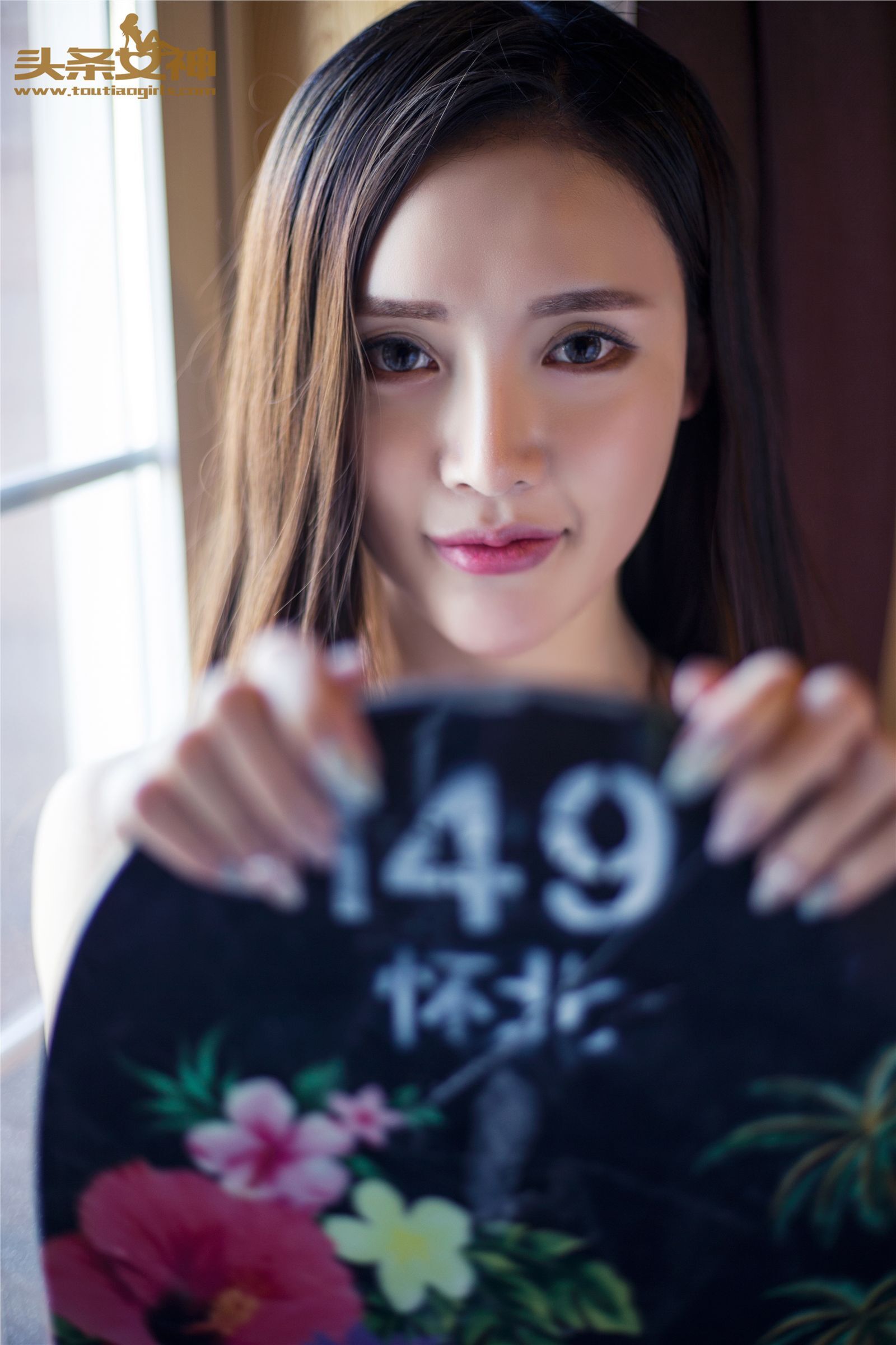 [Toutiaogirls头条女神]2016-08-20 雪屋比基尼 昭妍