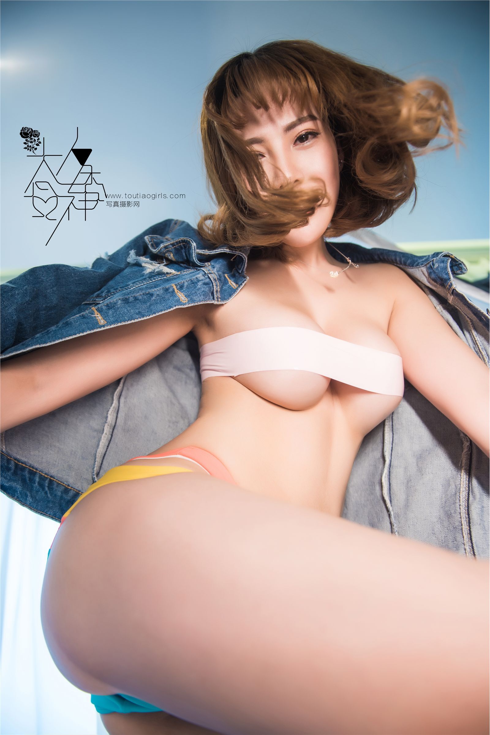 [Toutiaogirls头条女神]2016-11-15 气质轻熟女写真蜜桃美臀 李绫绾