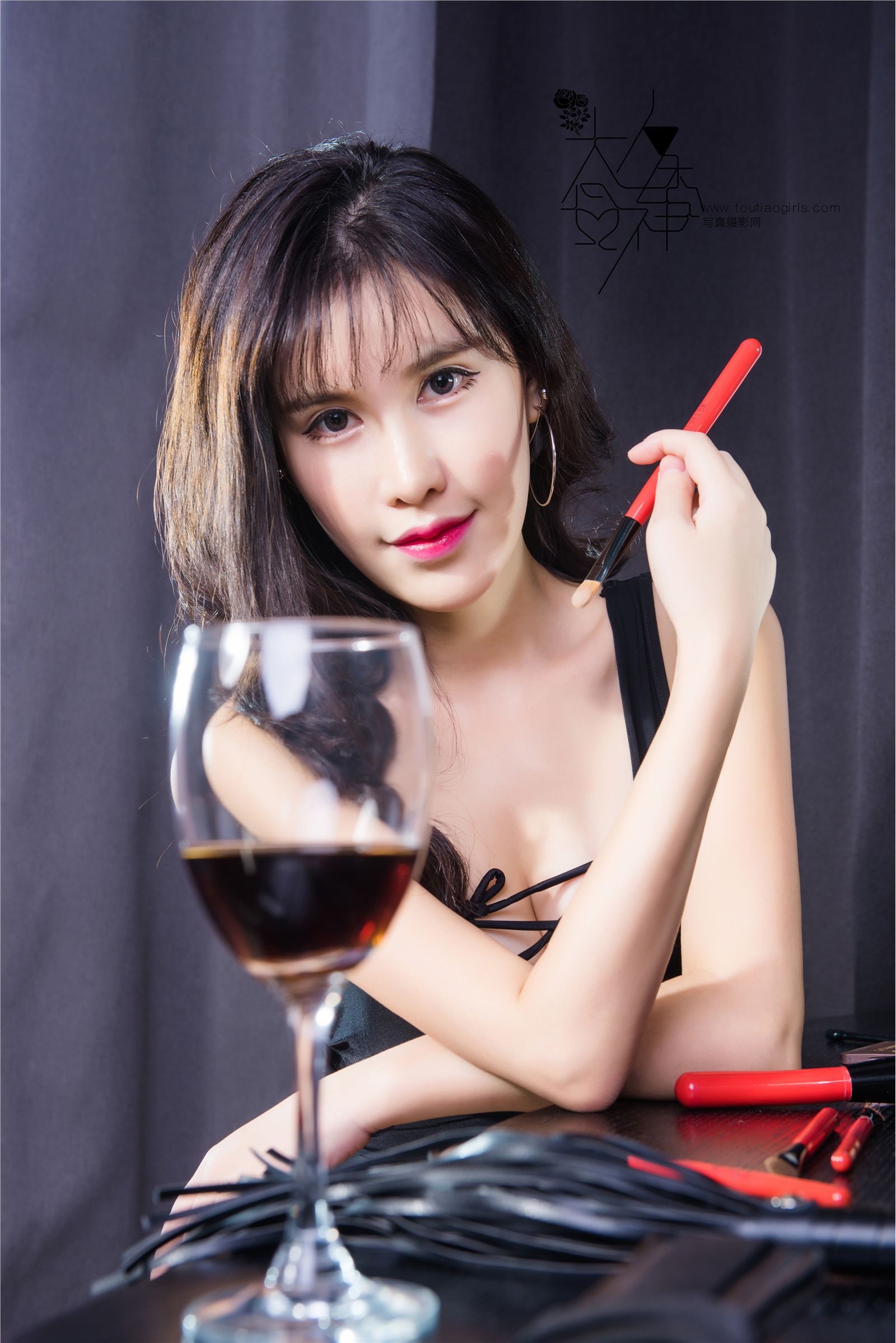 [Toutiaogirls头条女神]2016-11-16 夜色小妖精专辑写真 张梦艺