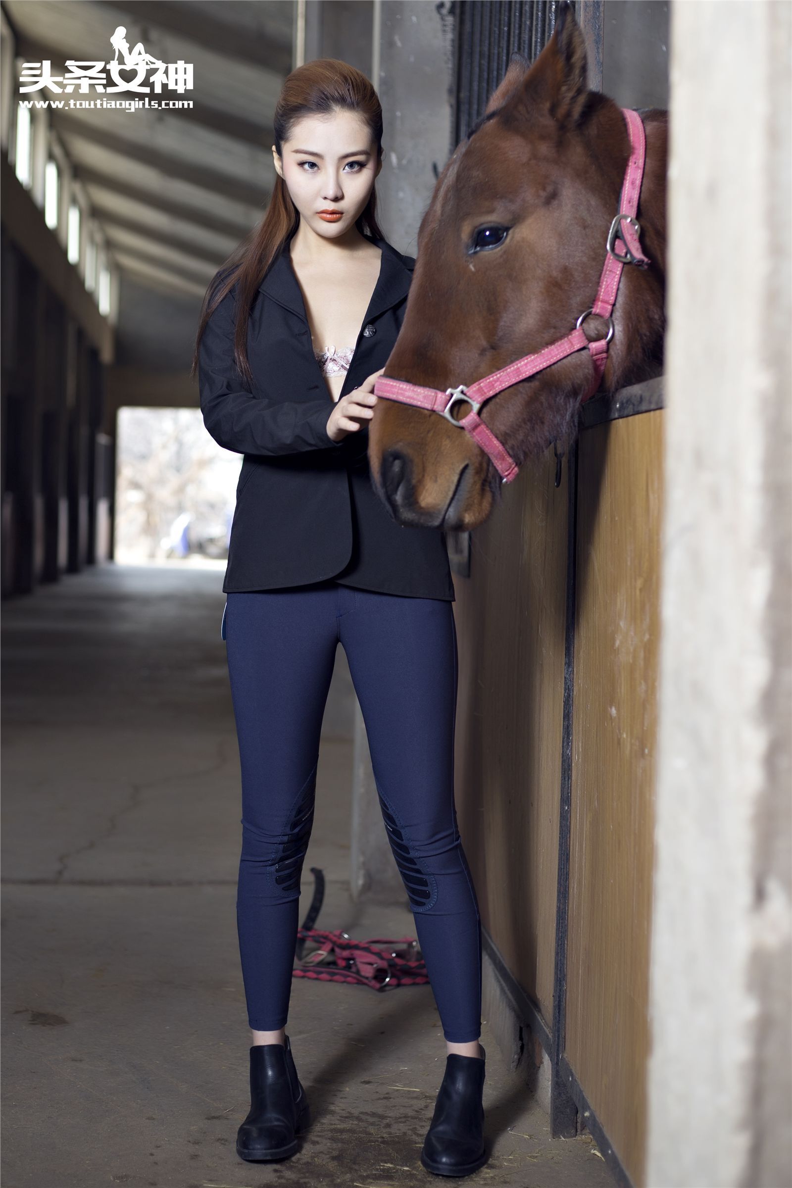 [TouTiao]头条女神 2017-01-21 郭婉婷 马场青春