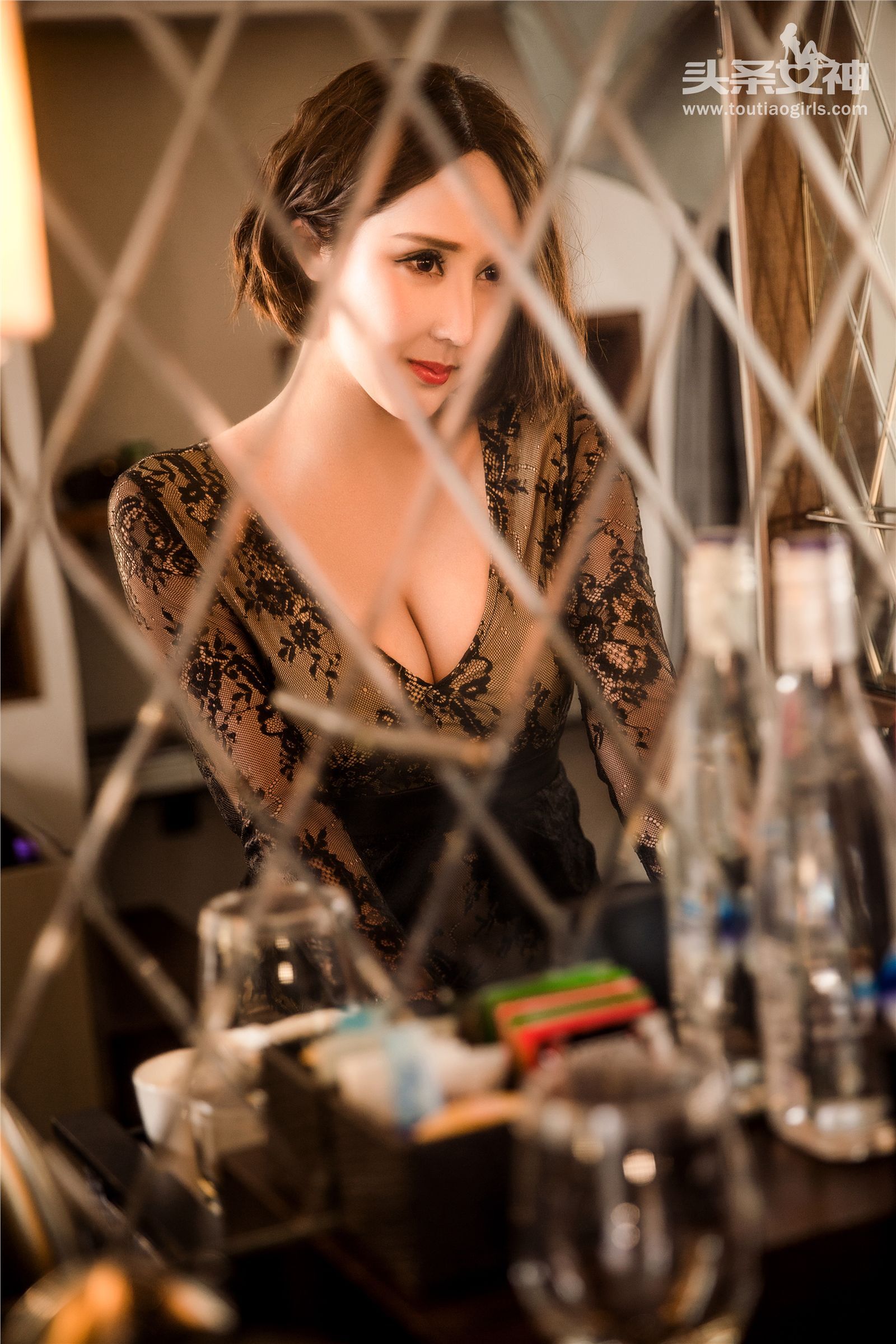 [TouTiao头条女神] 2017.05.09 VIP专辑 蜜臀物语 娜依灵儿