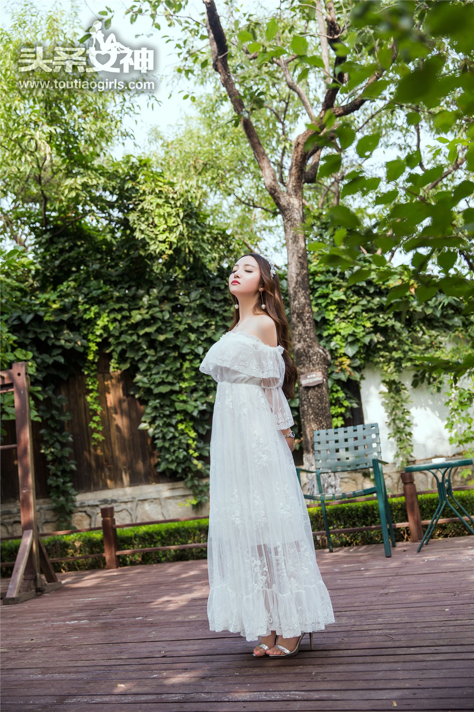 [Toutiaogirls头条女神]2017-08-06 花花仙子 李梓熙