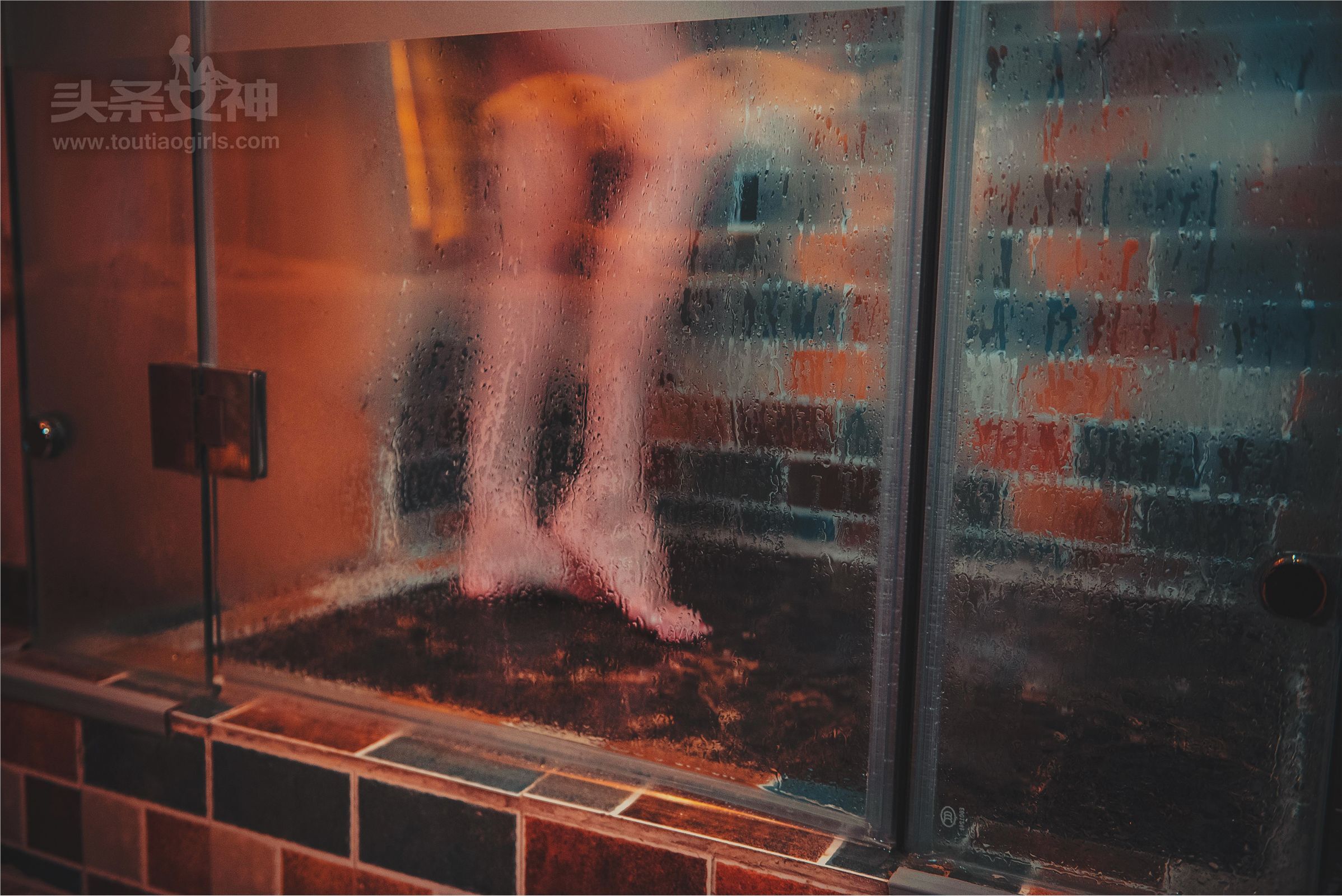 [TouTiao头条女神]2017.08.30 艾小青