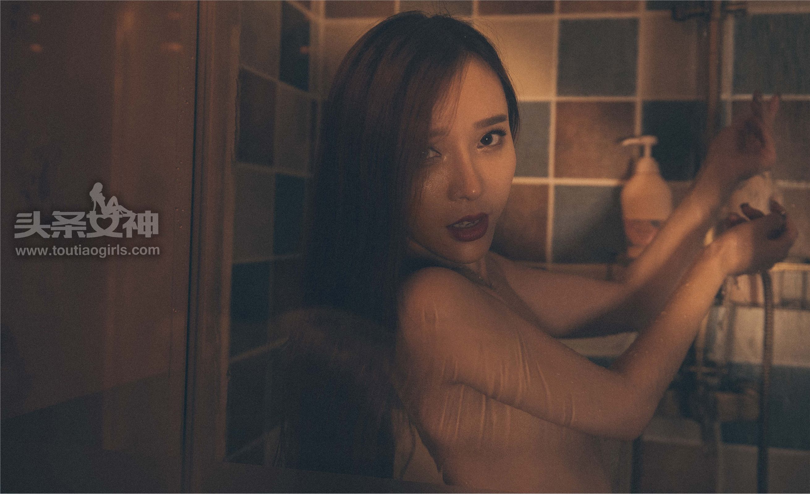 [TouTiao头条女神]2017.08.30 艾小青