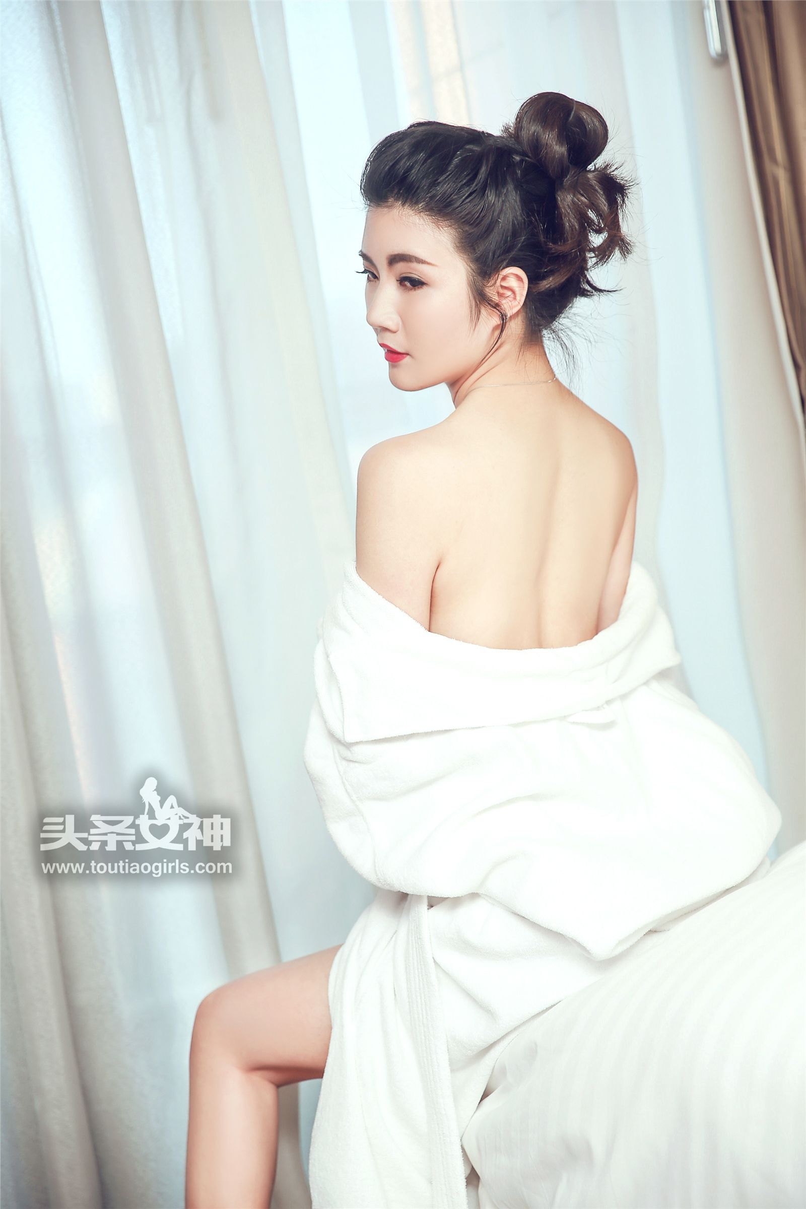 [TouTiao头条女神] 2017.09.04 琳琳 裹体丽人