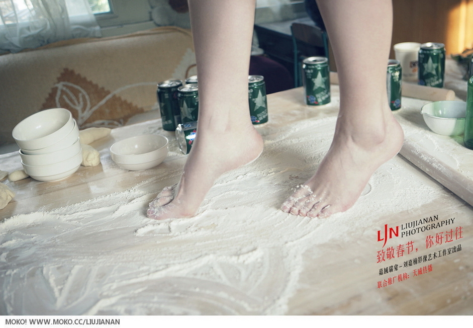 TuiGirl推女郎冯雨芝主演，美空2015贺岁大尺度写真 - 《致敬春节，你好过往