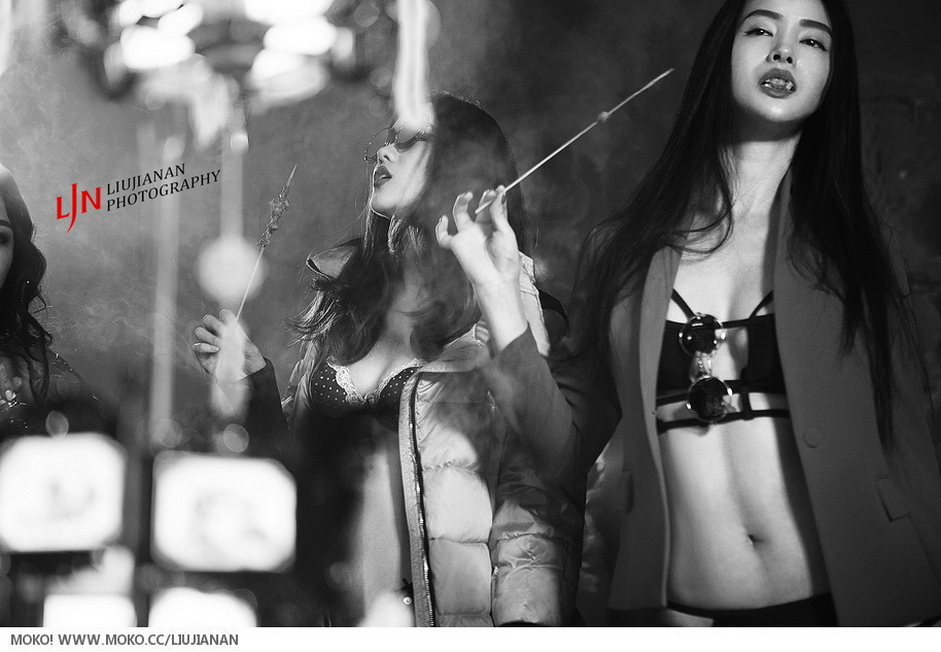 TuiGirl推女郎冯雨芝主演，美空2015贺岁大尺度写真 - 《致敬春节，你好过往