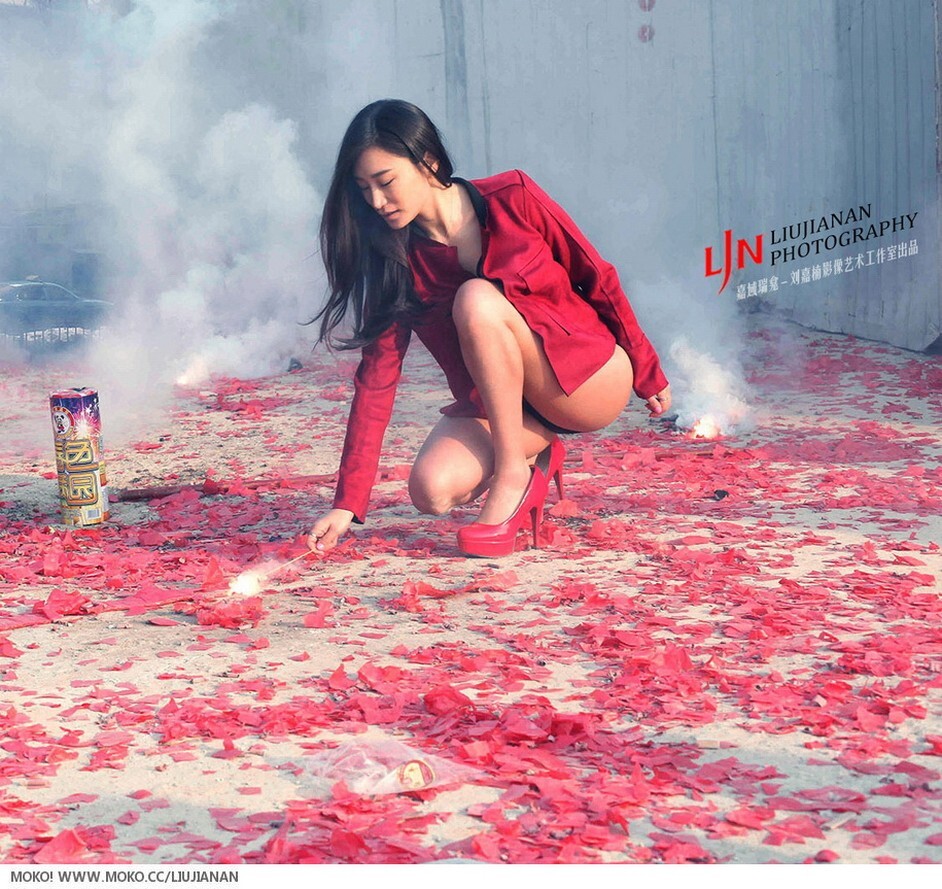 TuiGirl推女郎冯雨芝主演，美空2015贺岁大尺度写真 - 《致敬春节，你好过往