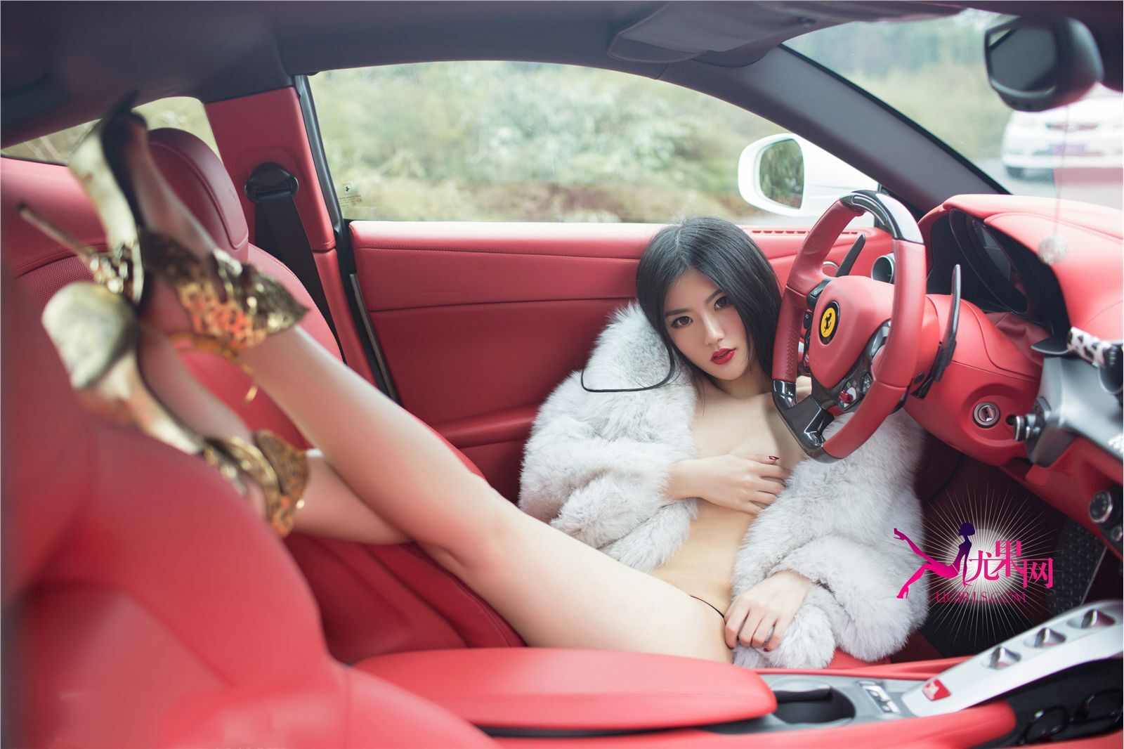 [Ugirls] 2014.10.31 No.053 金子熙2