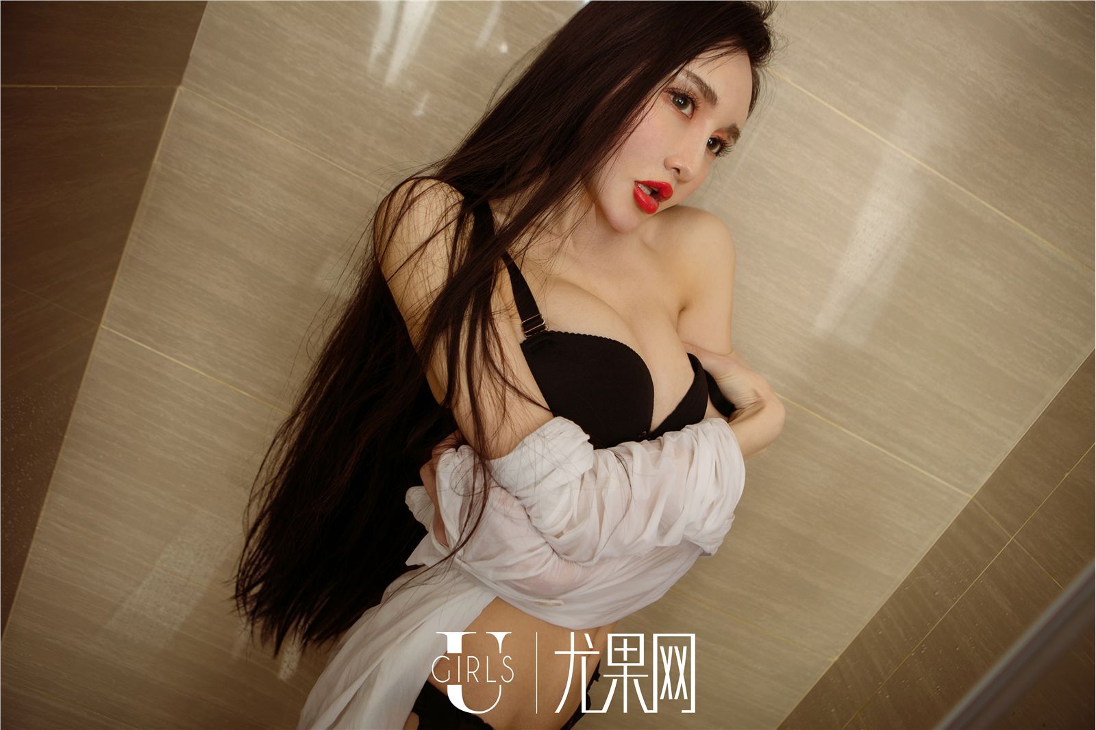 [Ugirls尤果网] 2016.11.09 U224 阿依努尔瓦娅