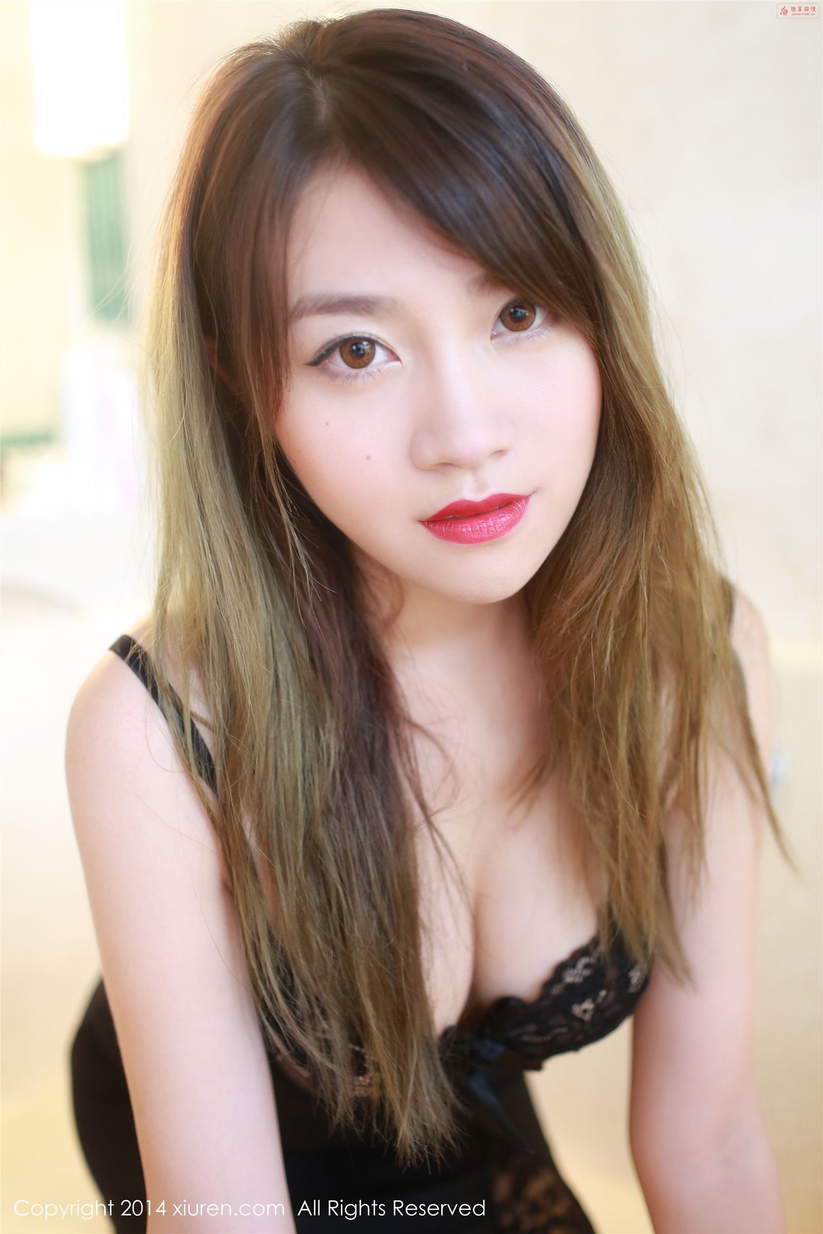 【秀人XiuRen】2014-08-02 No.XR20140802N00193 许诺Sabrina