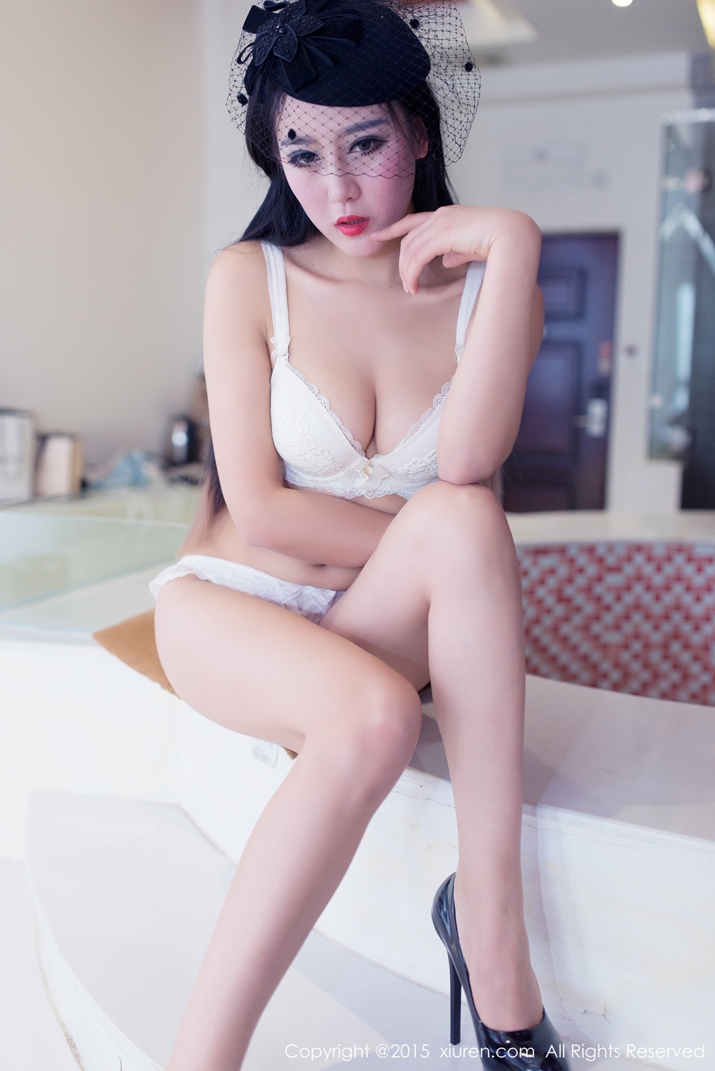 [XIUREN秀人网]2015.01.15 NO.281 猪圈圈Kele